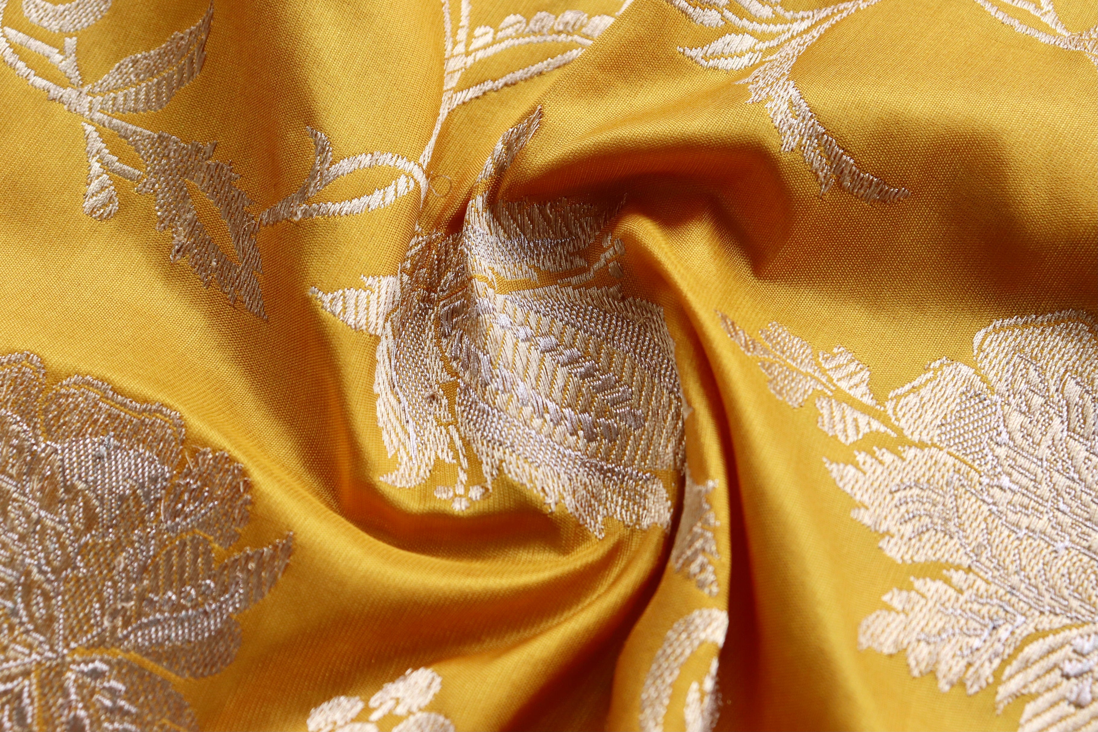 Yellow Chinar Jangla Pure Silk Handloom Banarasi Saree