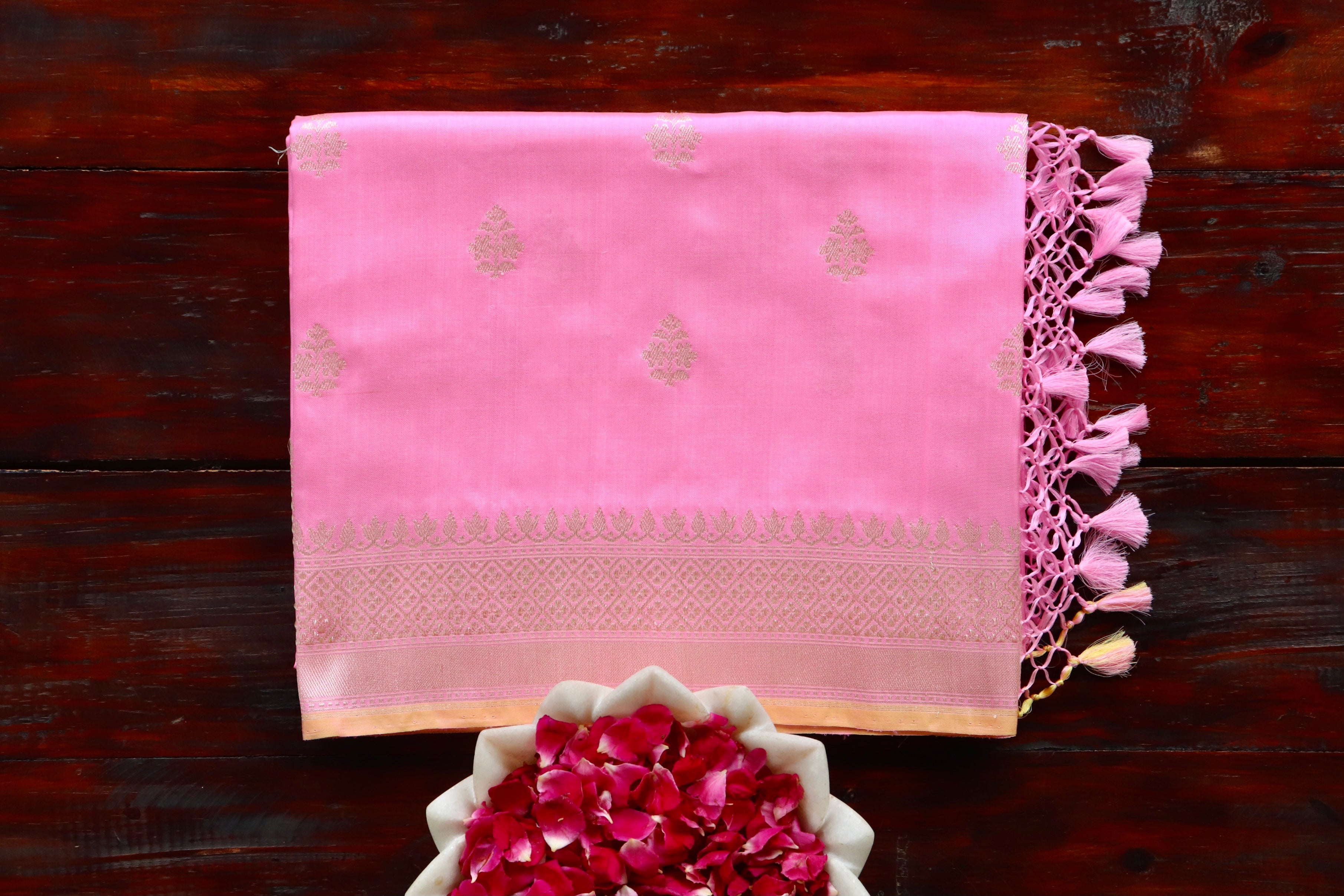 Pink Leaf Motif Handloom Banarasi Silk Saree