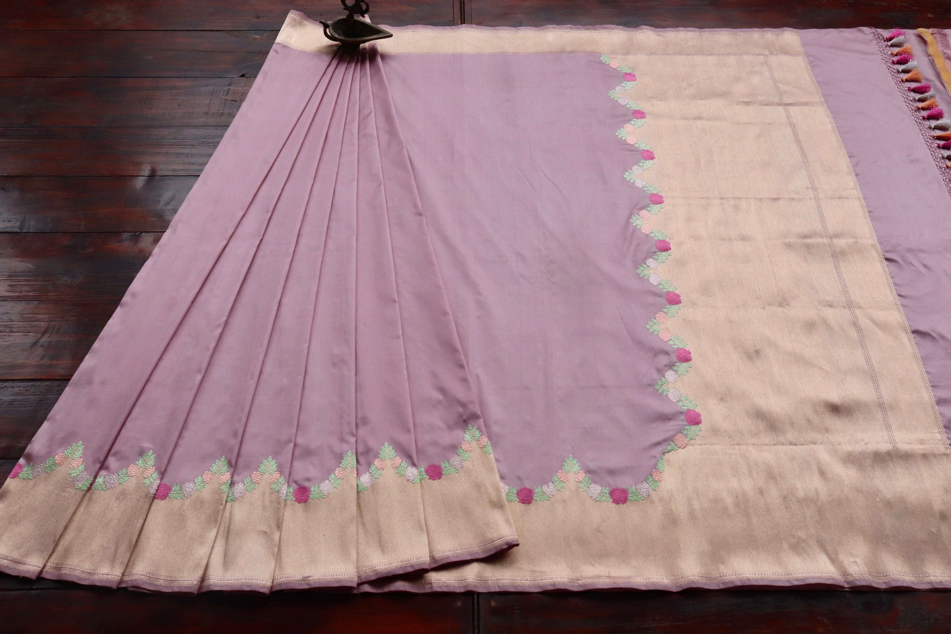 Pink Floral Border Pure Silk Handloom Banarasi Saree