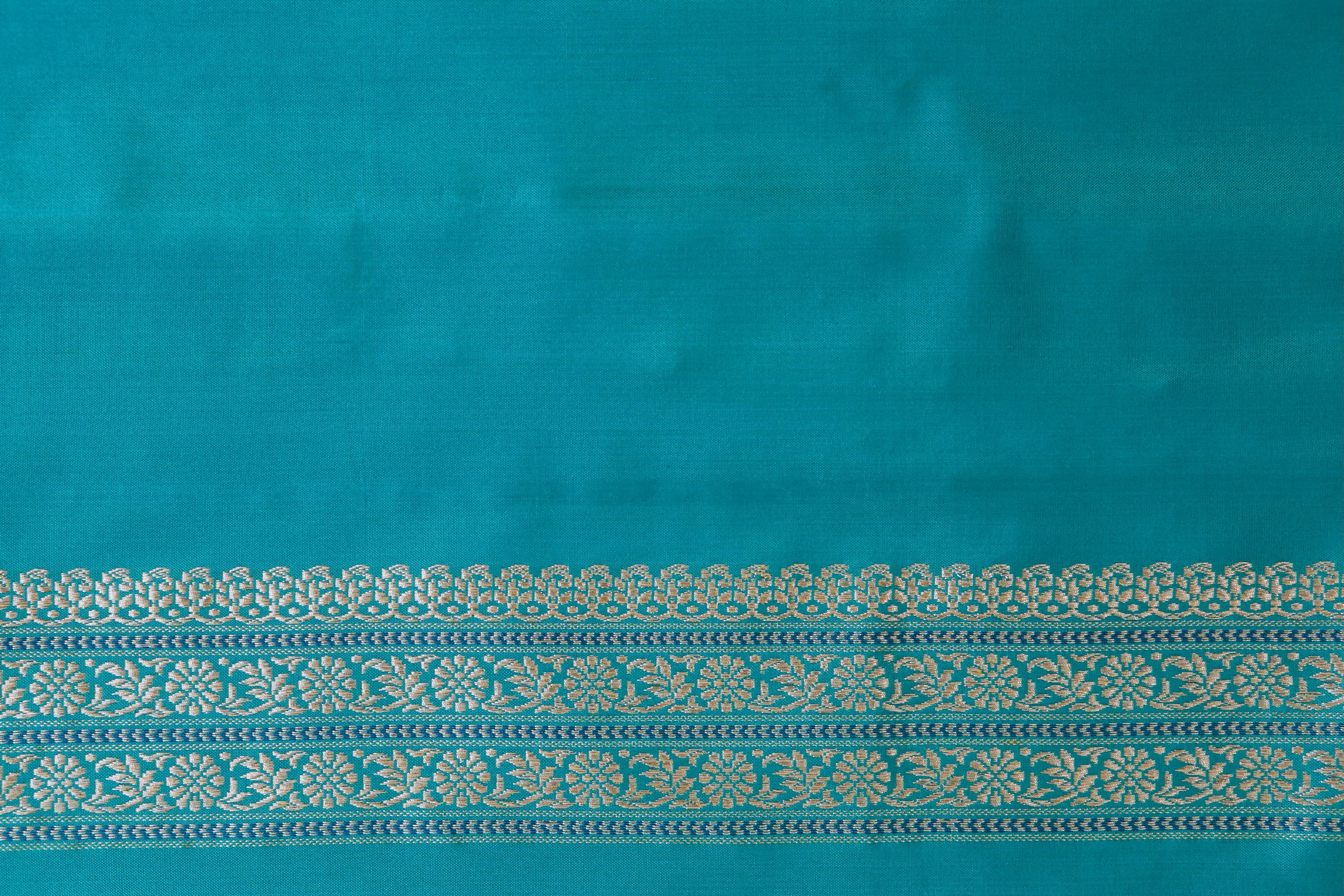 Light Peacock Motif Pure Silk Handloom Banarasi Saree