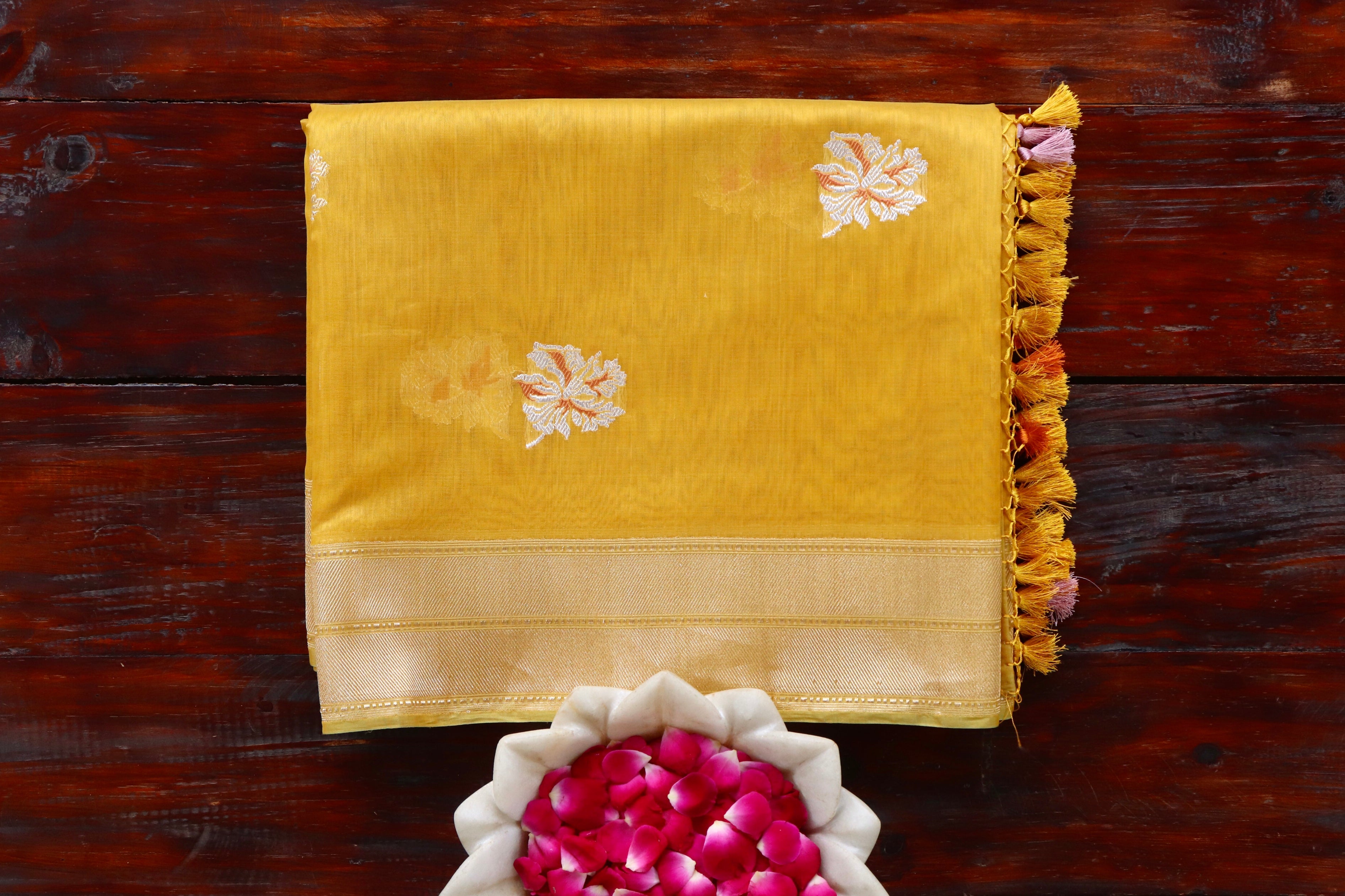 Yellow Kadhua Organza By Cotton Handloom Banarasi Saree