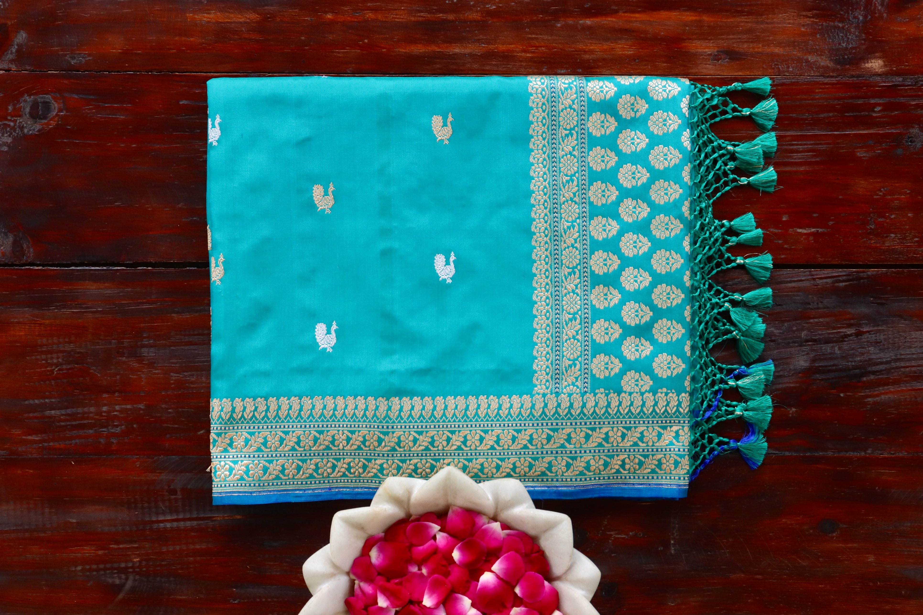 Light Peacock Motif Pure Silk Handloom Banarasi Saree