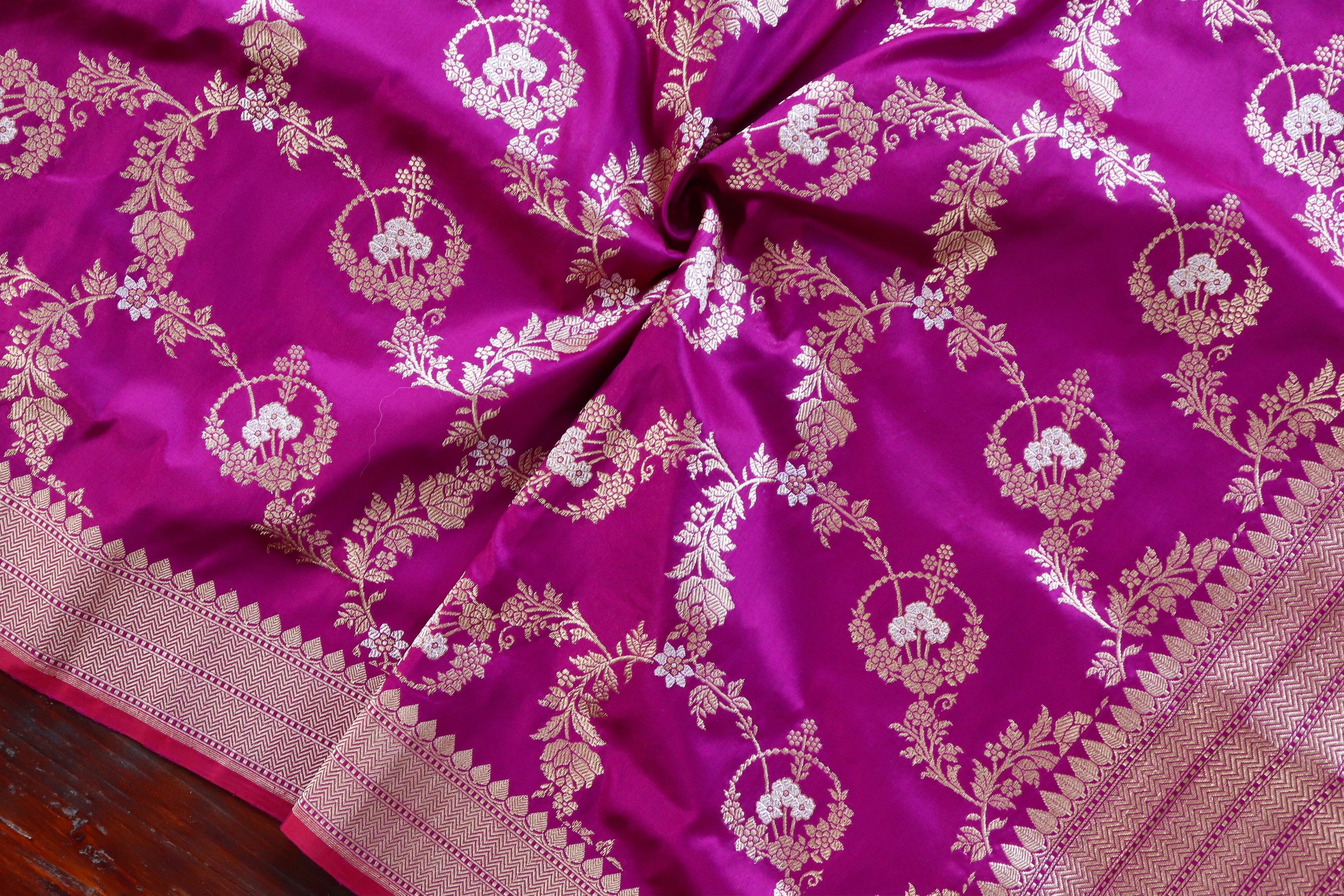Dark Magenta Jangla Pure Silk Handloom Banarasi Dupatta