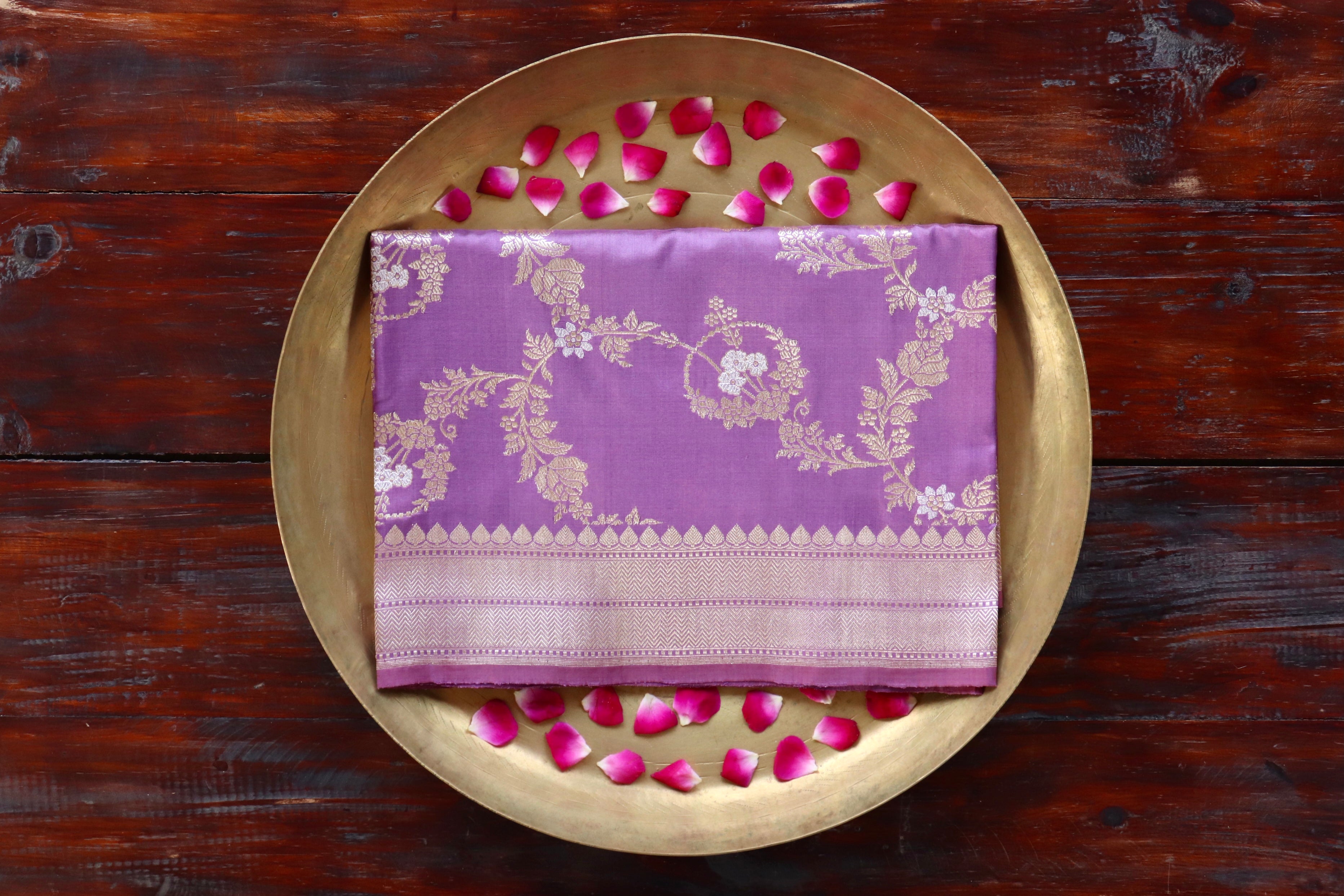Lilac Jangla Pure Silk Handloom Banarasi Dupatta