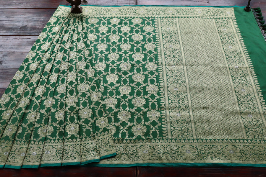 Green Chinar Pure Silk Banarasi Jangla Saree | Stuti Weaves