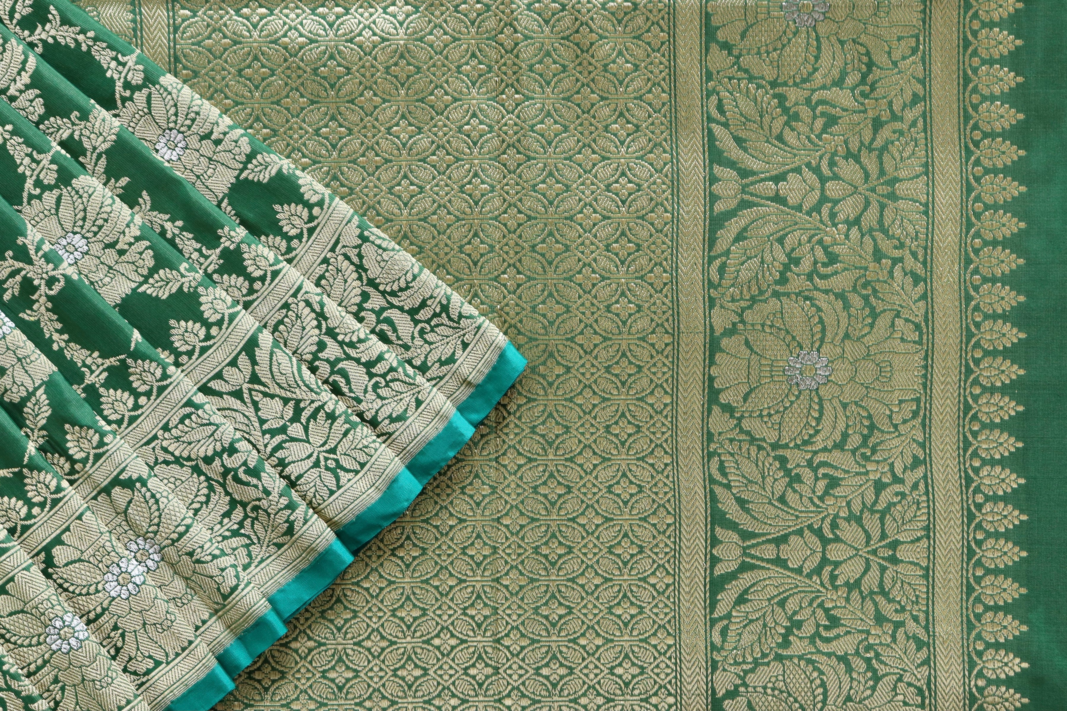 Green Chinar Pure Silk Handloom Banarasi Jangla Saree