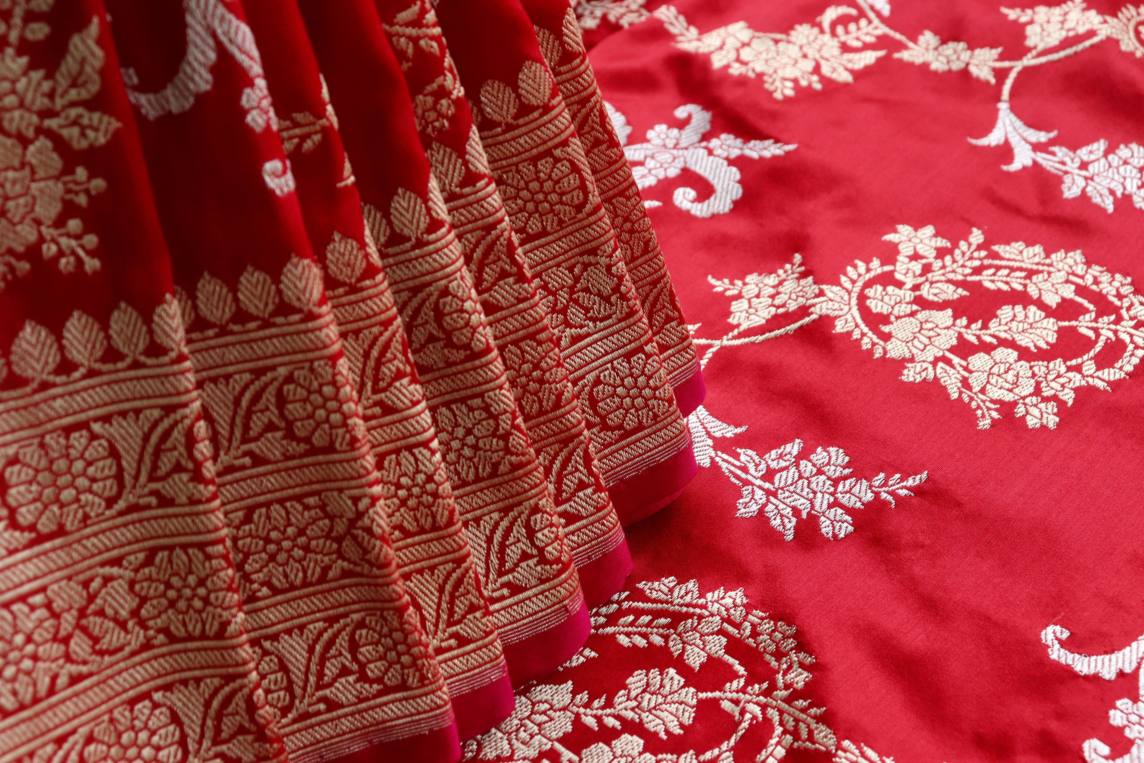 Red Jangla Pure Katan Silk Handloom Banarasi Saree