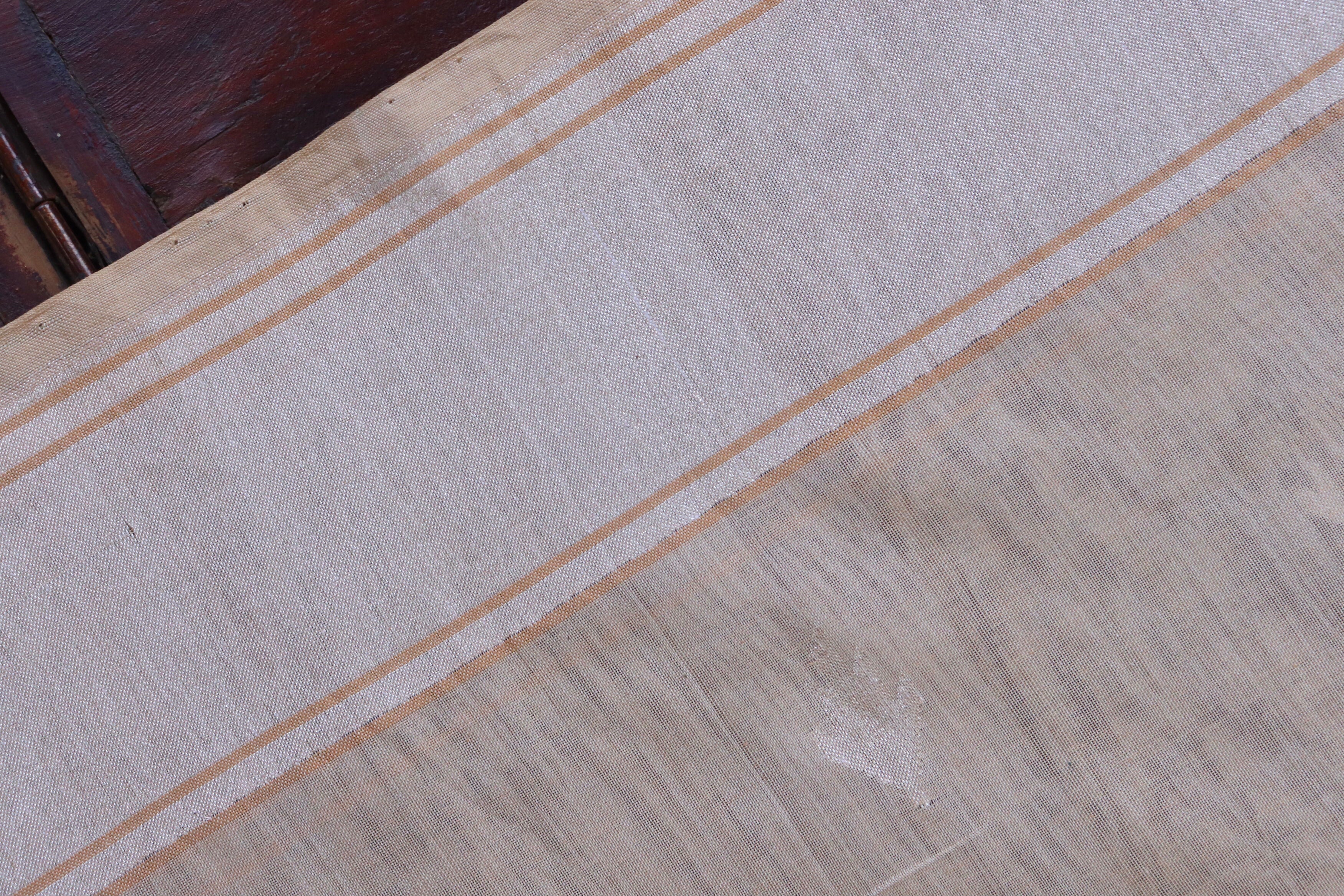 Cream Cotton Meenadar Kadhua Motif Banarasi Handloom Saree