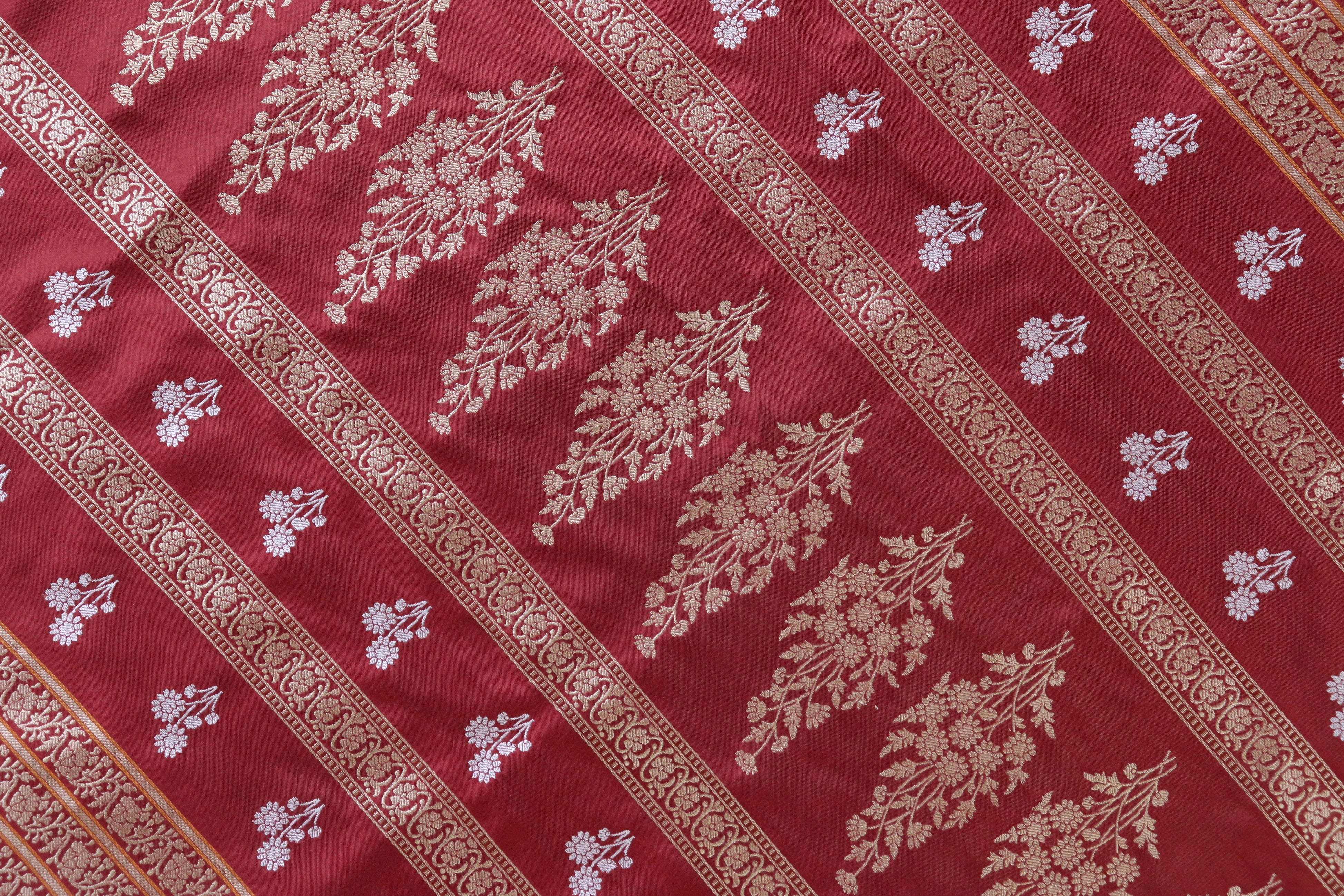 Maroon Kadhua Motif Pure Silk Handloom Banarasi Saree