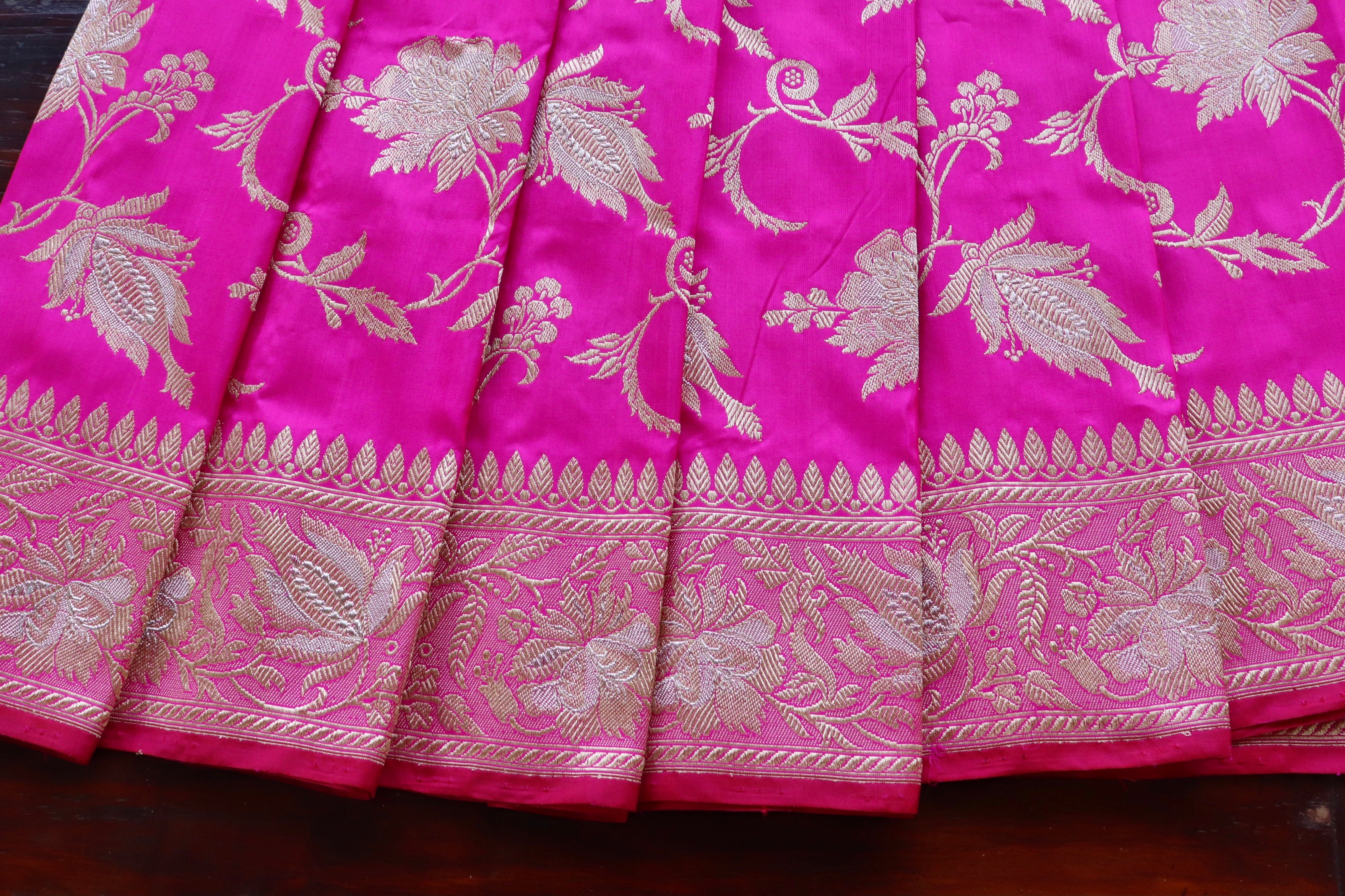 Rani Chinar Jangla Pure Silk Handloom Banarasi Saree