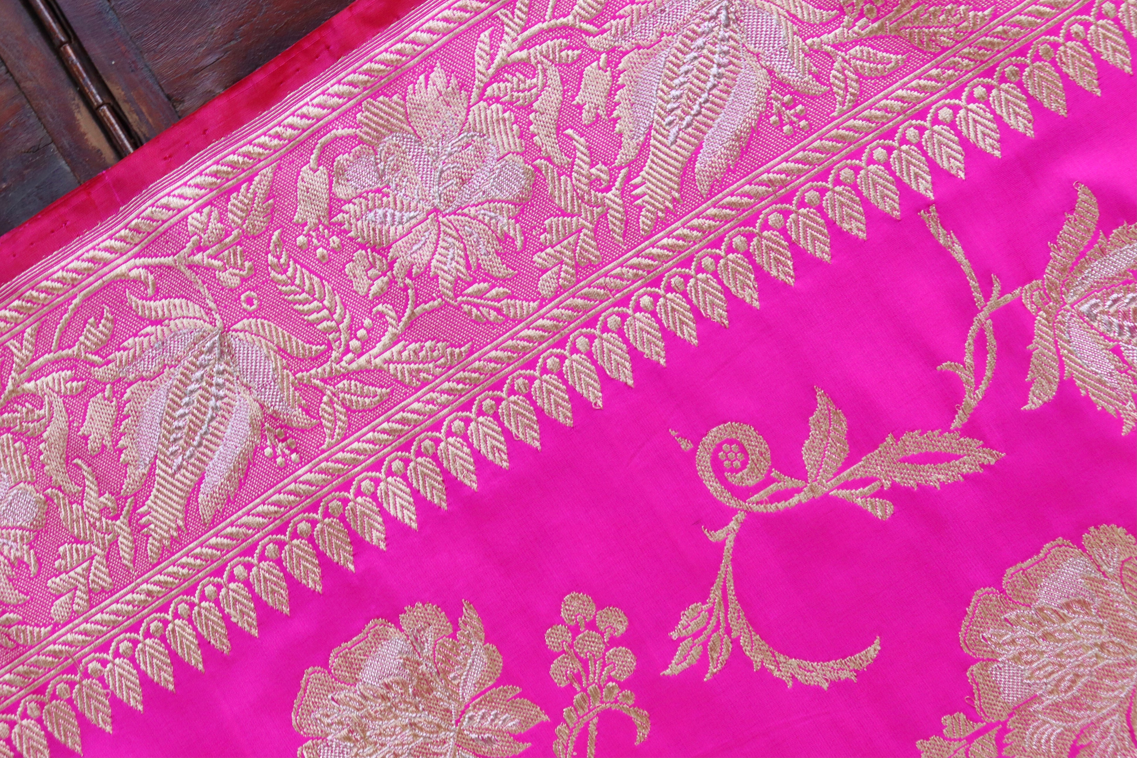 Rani Chinar Jangla Pure Silk Handloom Banarasi Saree