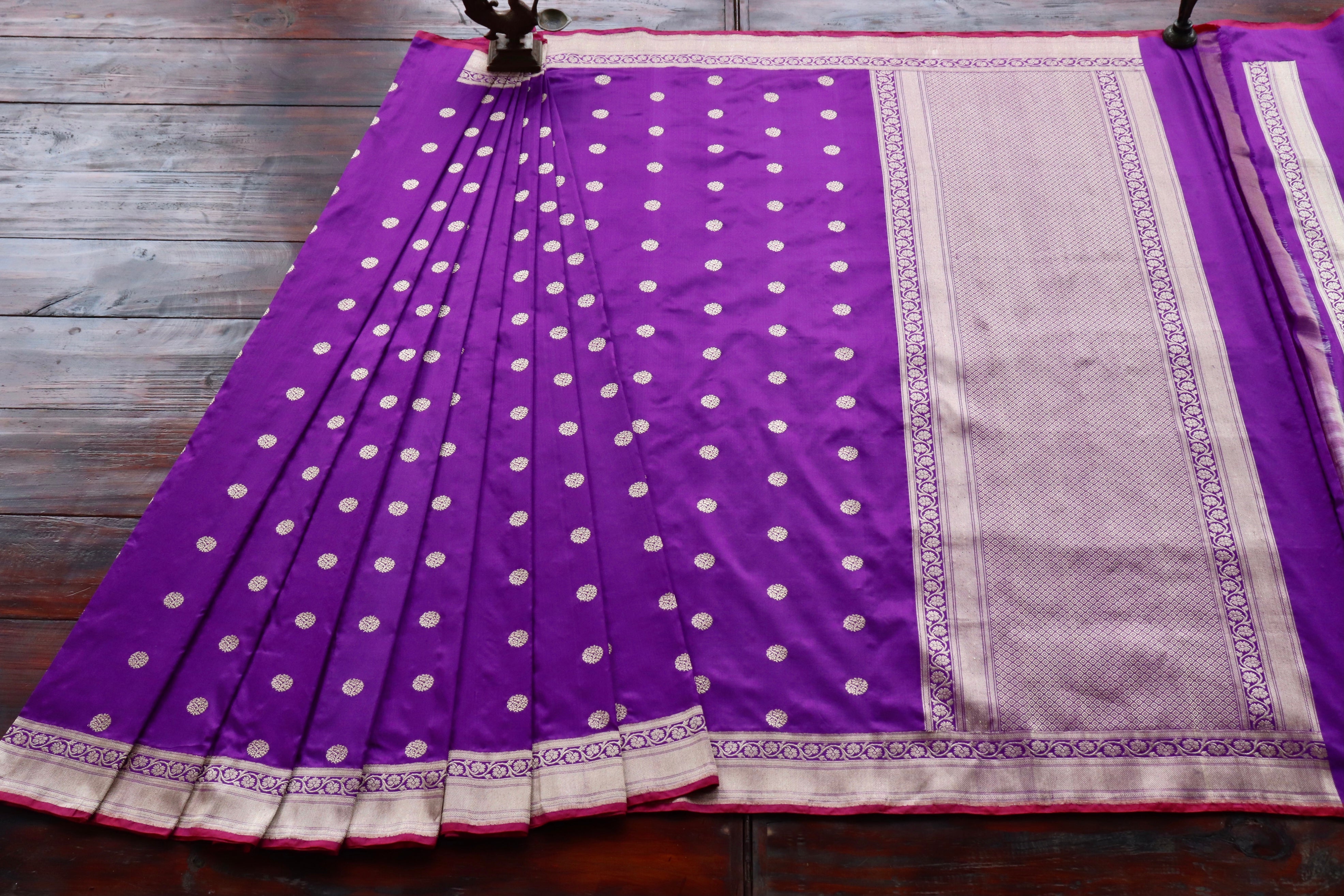 Purple Ginnie Motif Pure Silk Handloom Banarasi Saree