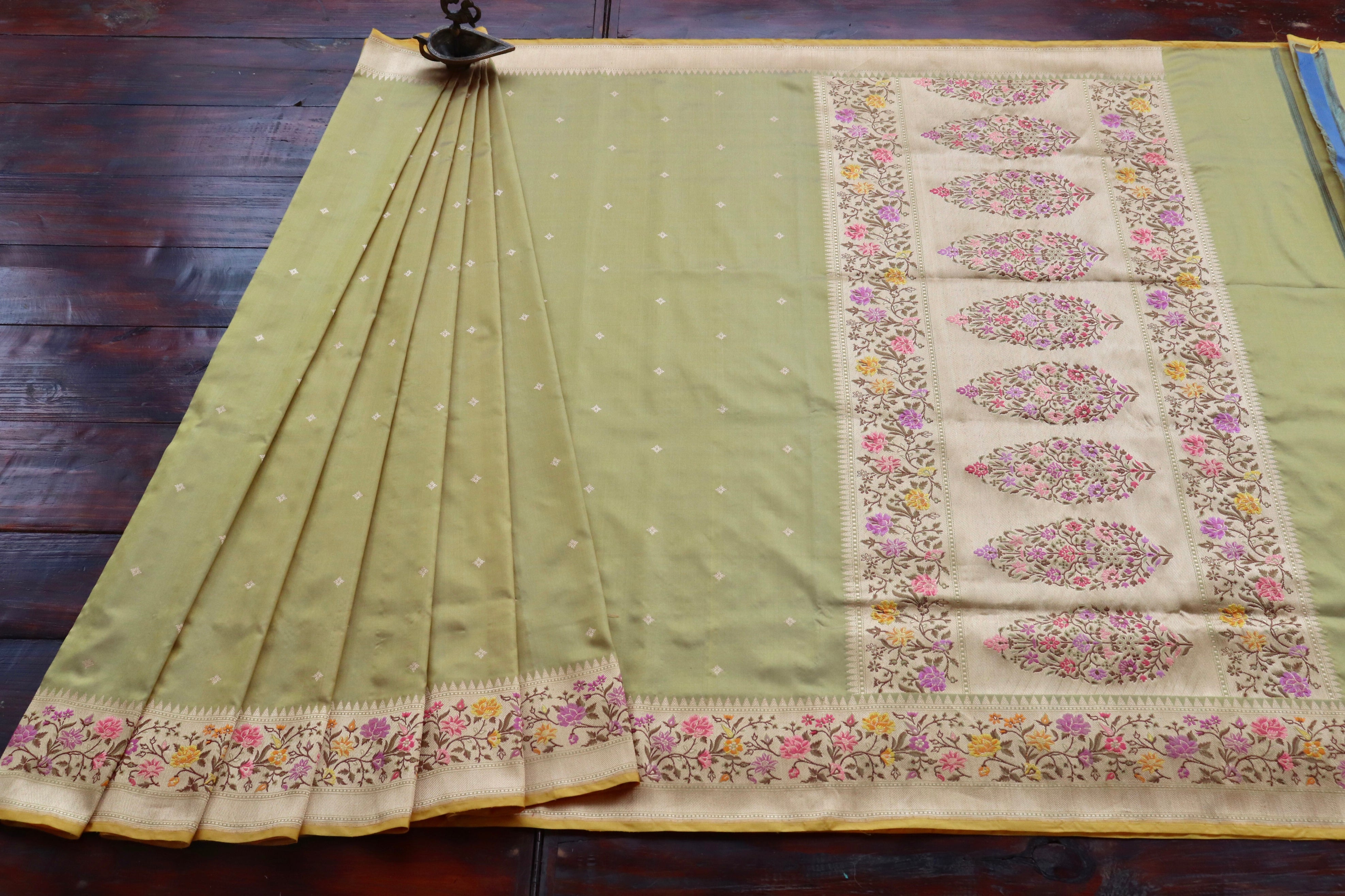 Olive Meenadar Kadhua  Pure Silk Handloom Banarasi Saree