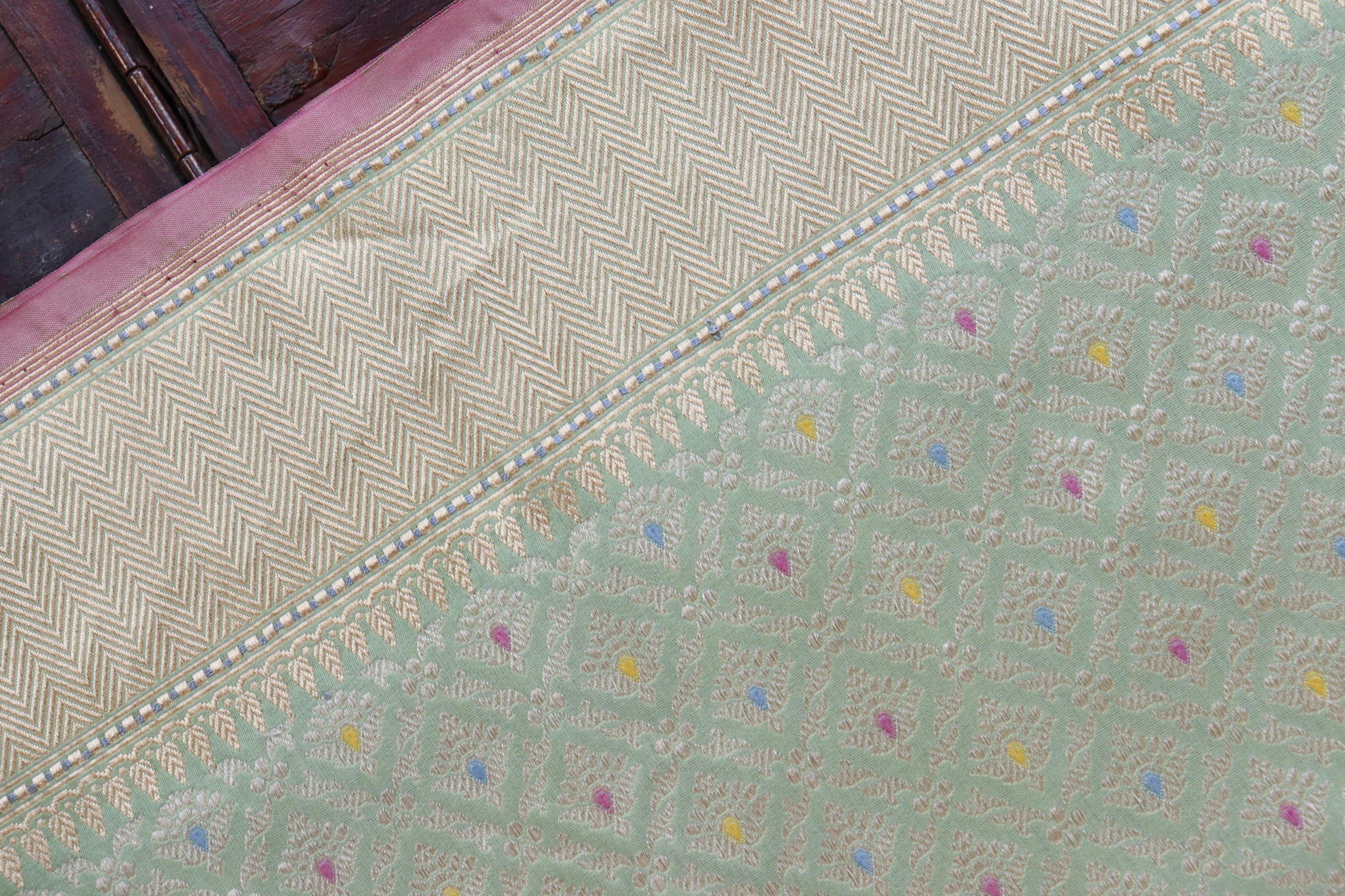 Pistachio Green Meenadar Handwoven Banarasi Tanchoi Silk Saree