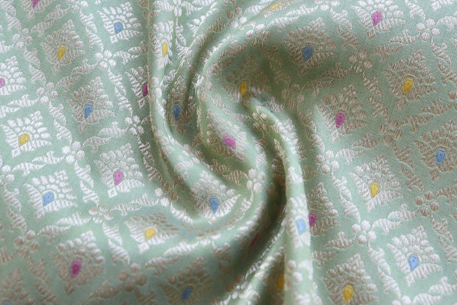 Pistachio Green Meenadar Handwoven Banarasi Tanchoi Silk Saree