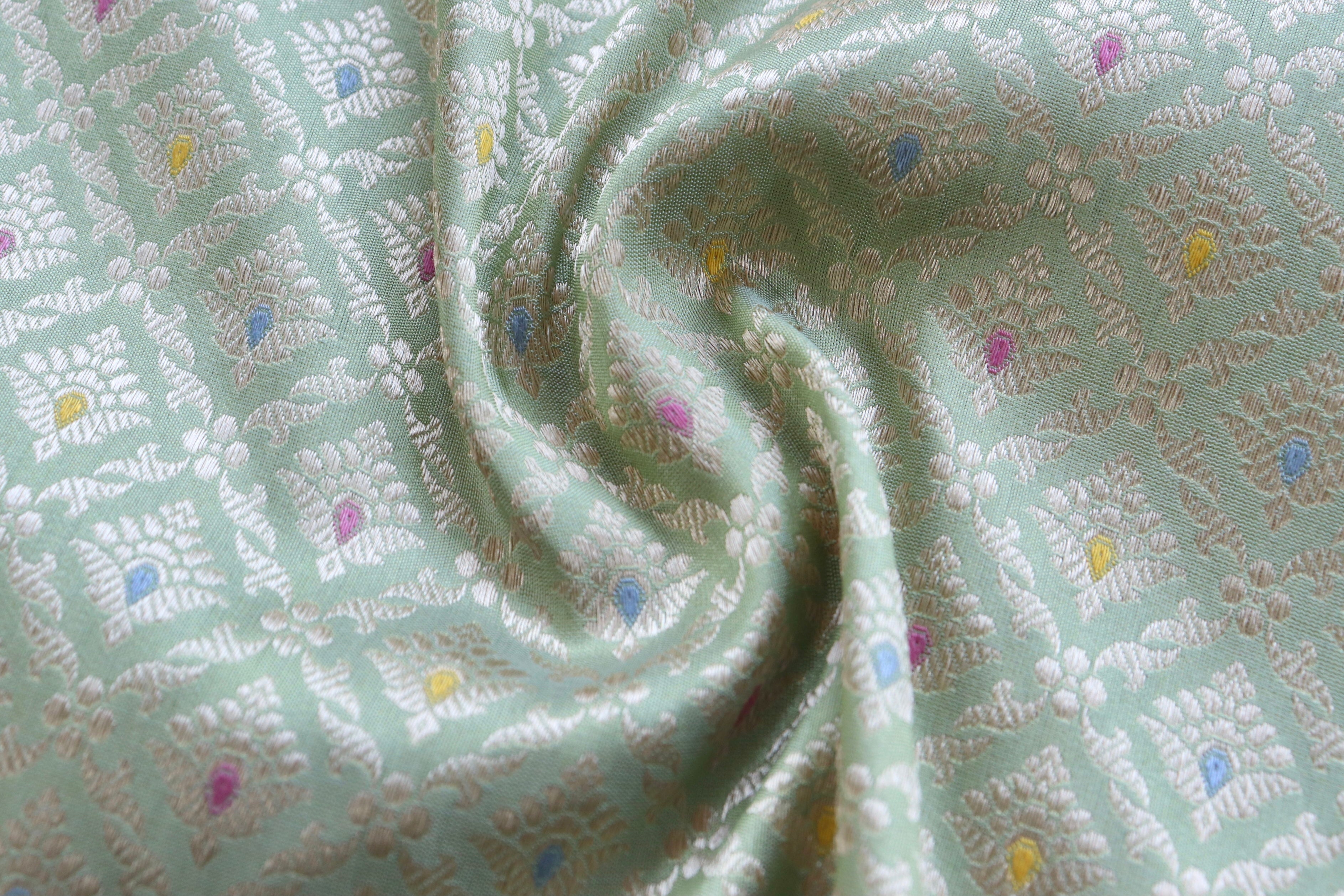 Pistachio Green Meenadar Handwoven Banarasi Tanchoi Silk Saree