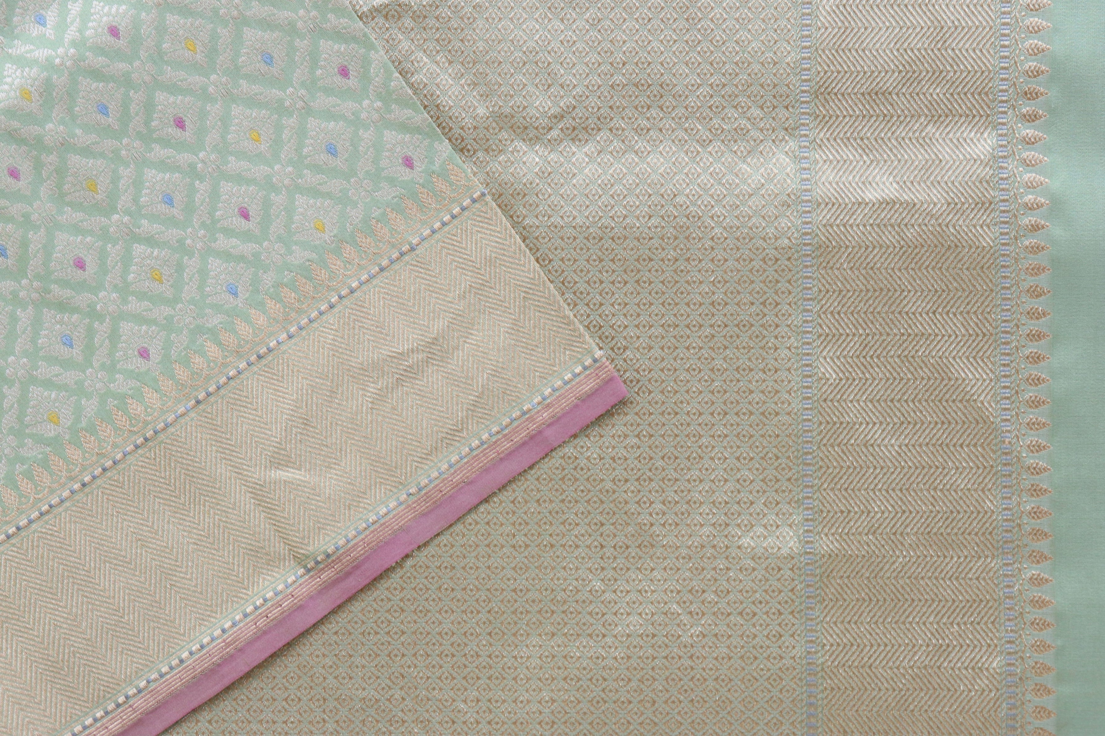 Pistachio Green Meenadar Handwoven Banarasi Tanchoi Silk Saree