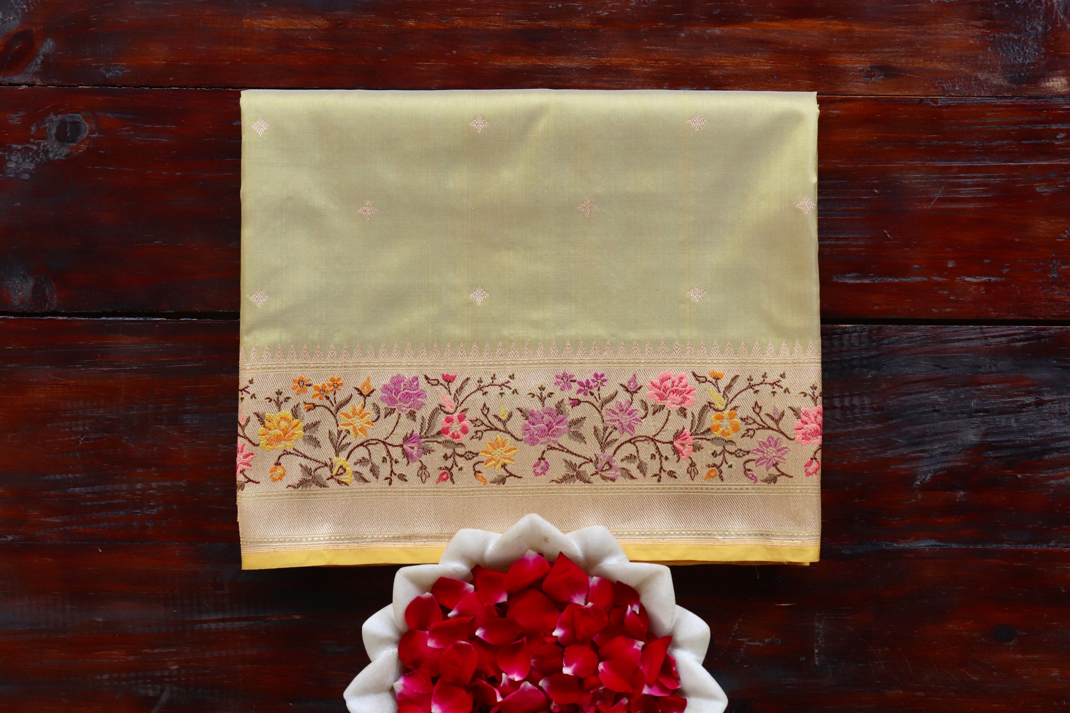 Olive Meenadar Kadhua  Pure Silk Handloom Banarasi Saree