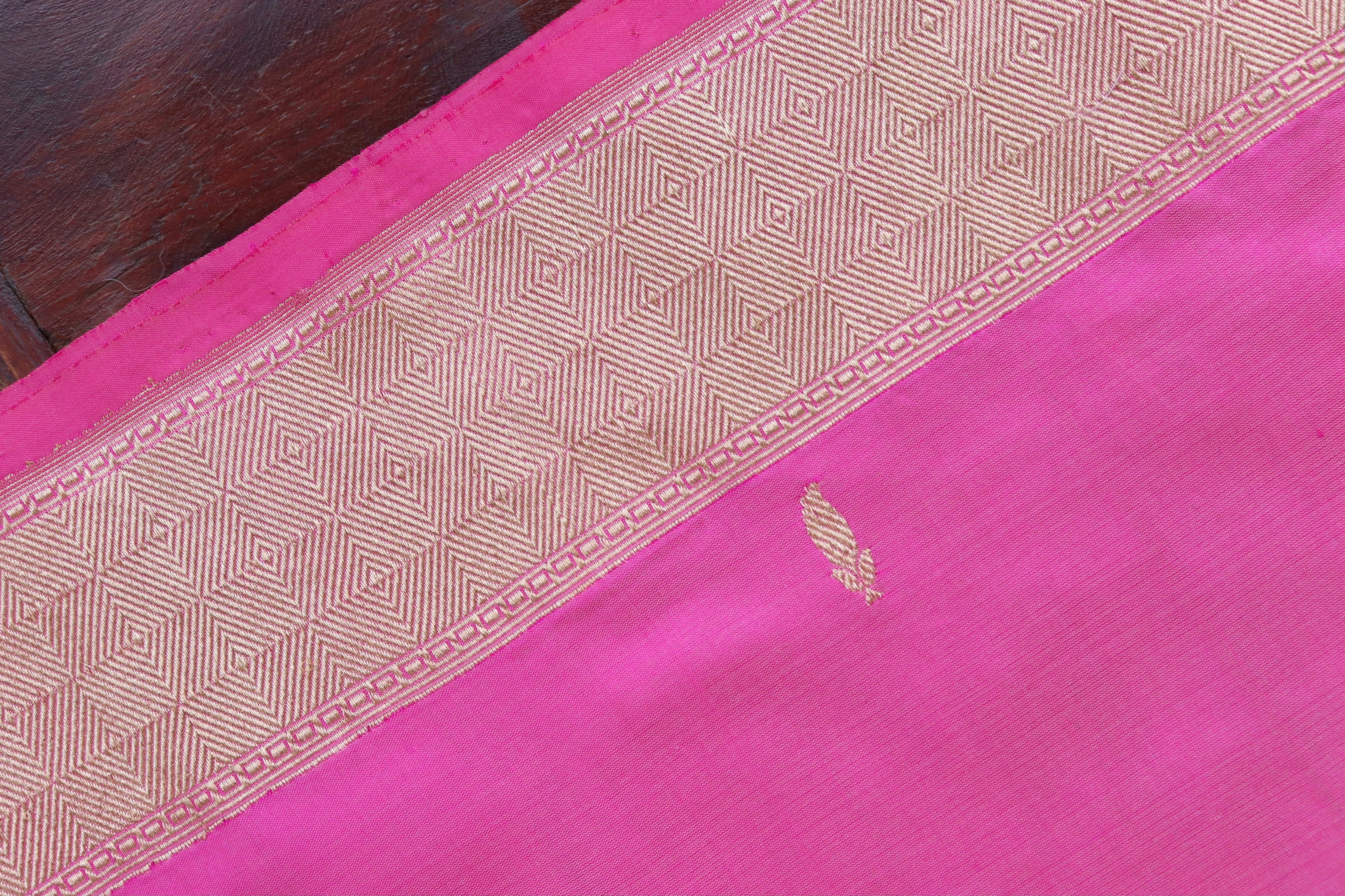 Taffy Pink Kairy Kuniya Pure Silk Handloom Banarasi Saree
