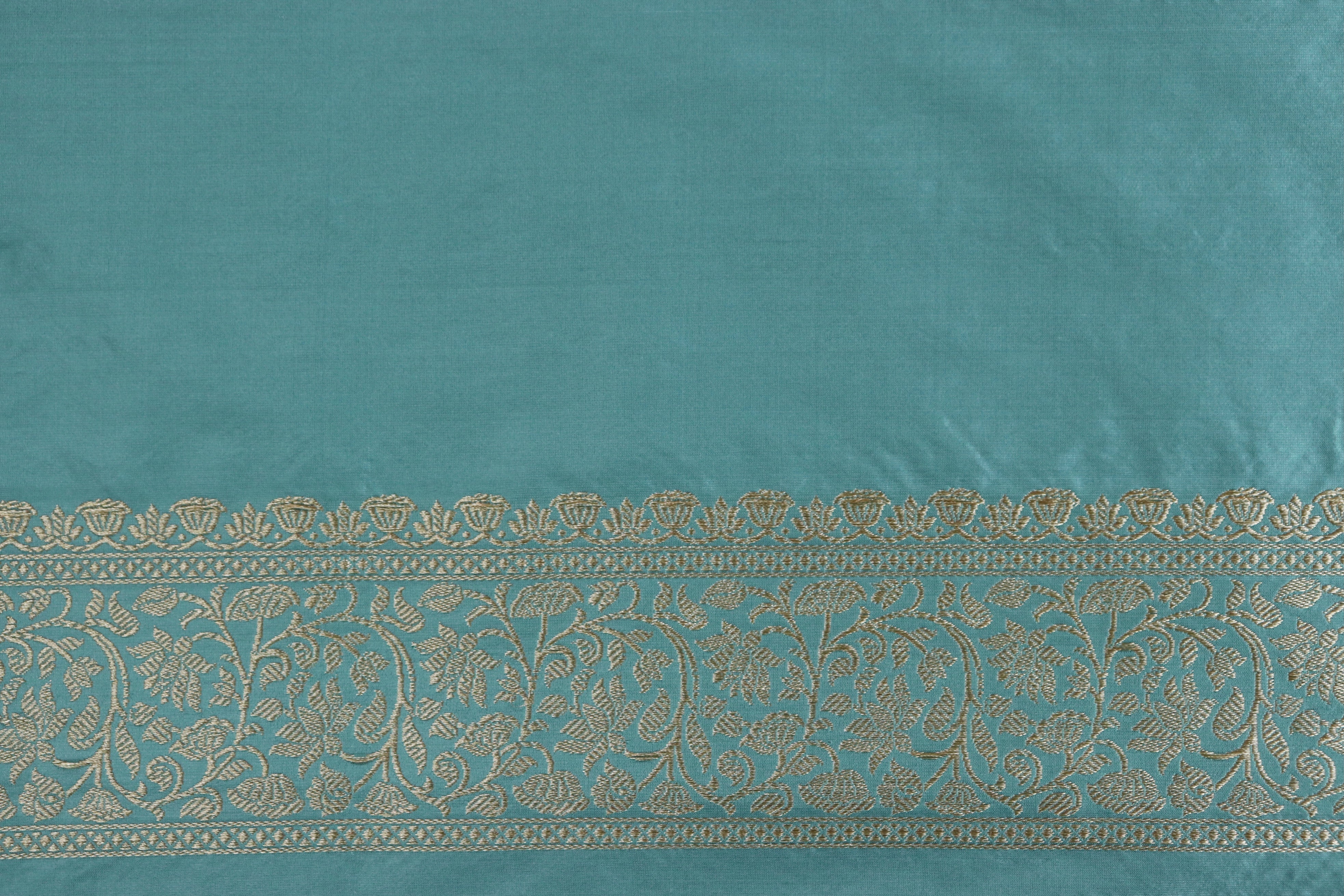 Sky Blue Lotus Motif Pure Katan Silk Handloom Banarasi Saree