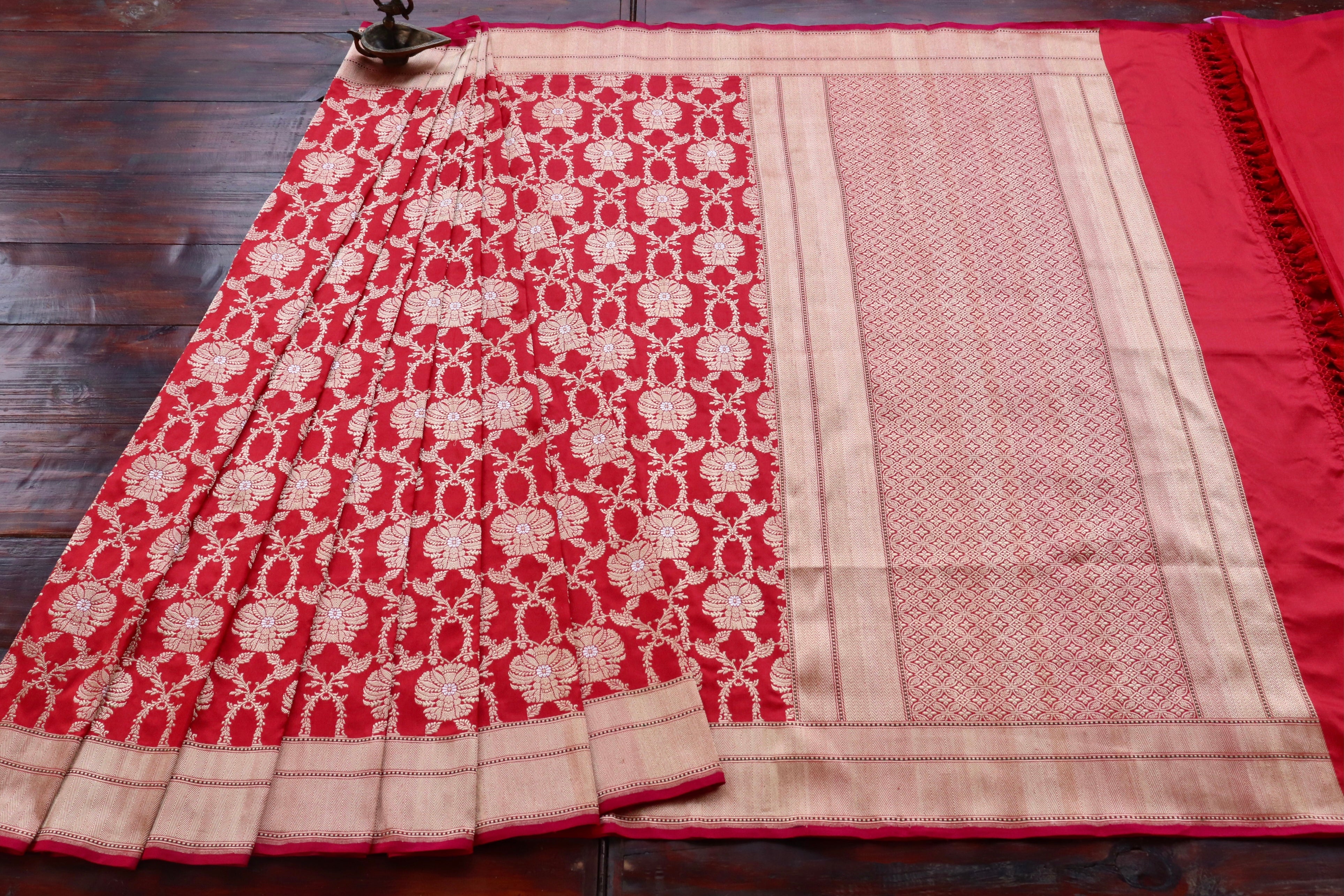 Red Chinar Jangla Pure Silk Handloom Banarasi Saree