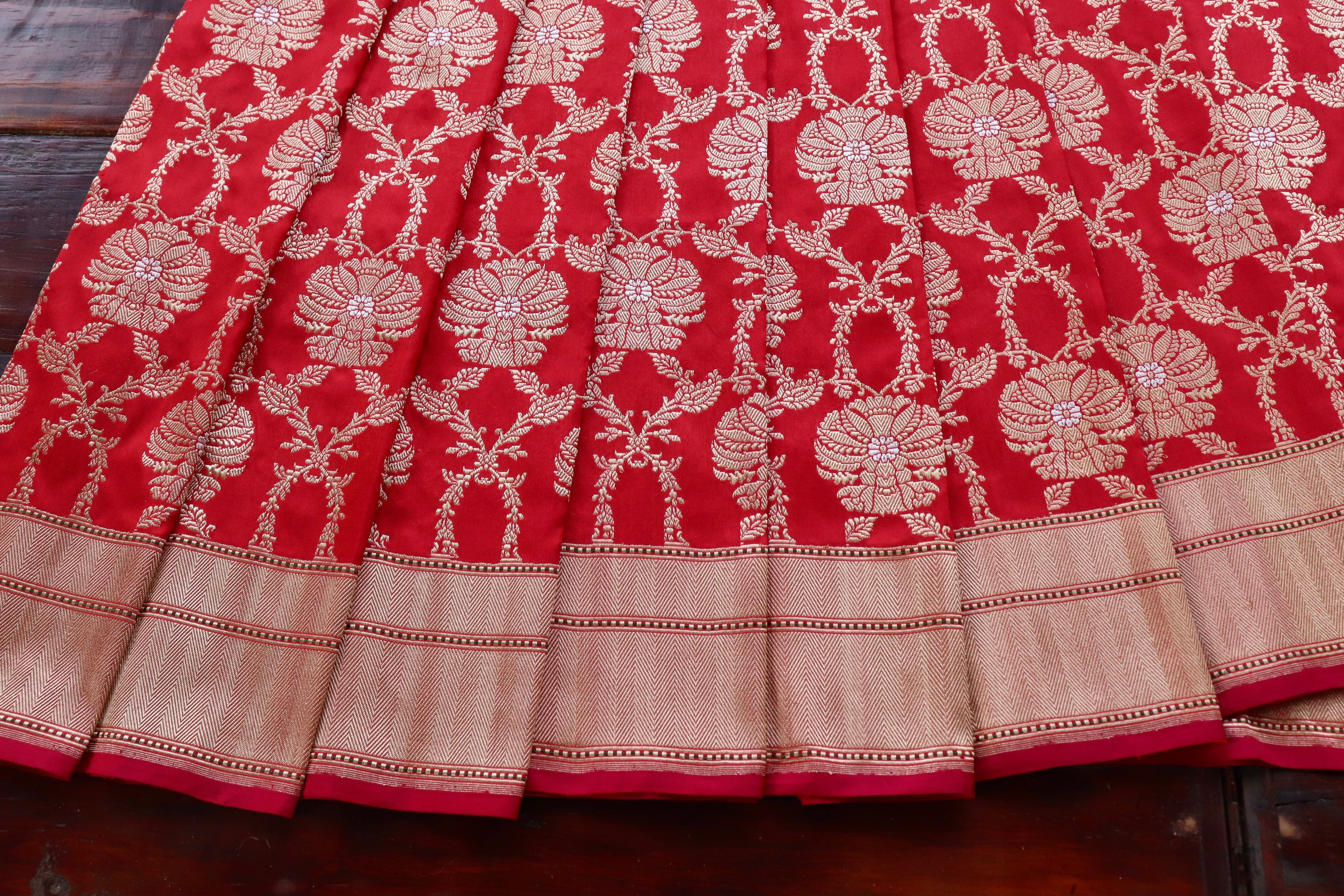 Red Chinar Jangla Pure Silk Handloom Banarasi Saree