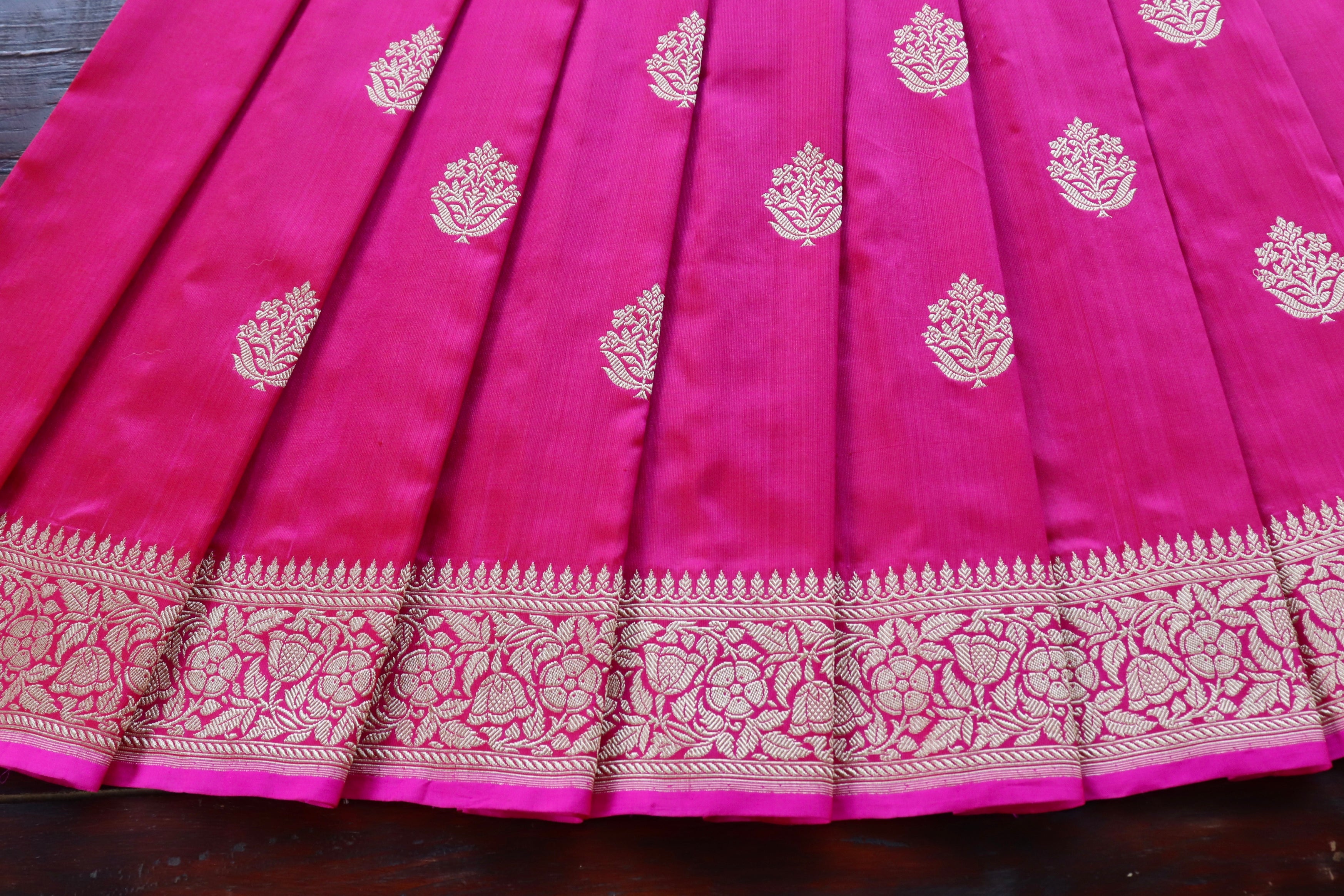 Pink Kadhua Parizaat Motif Pure Silk Handloom Banarasi Saree