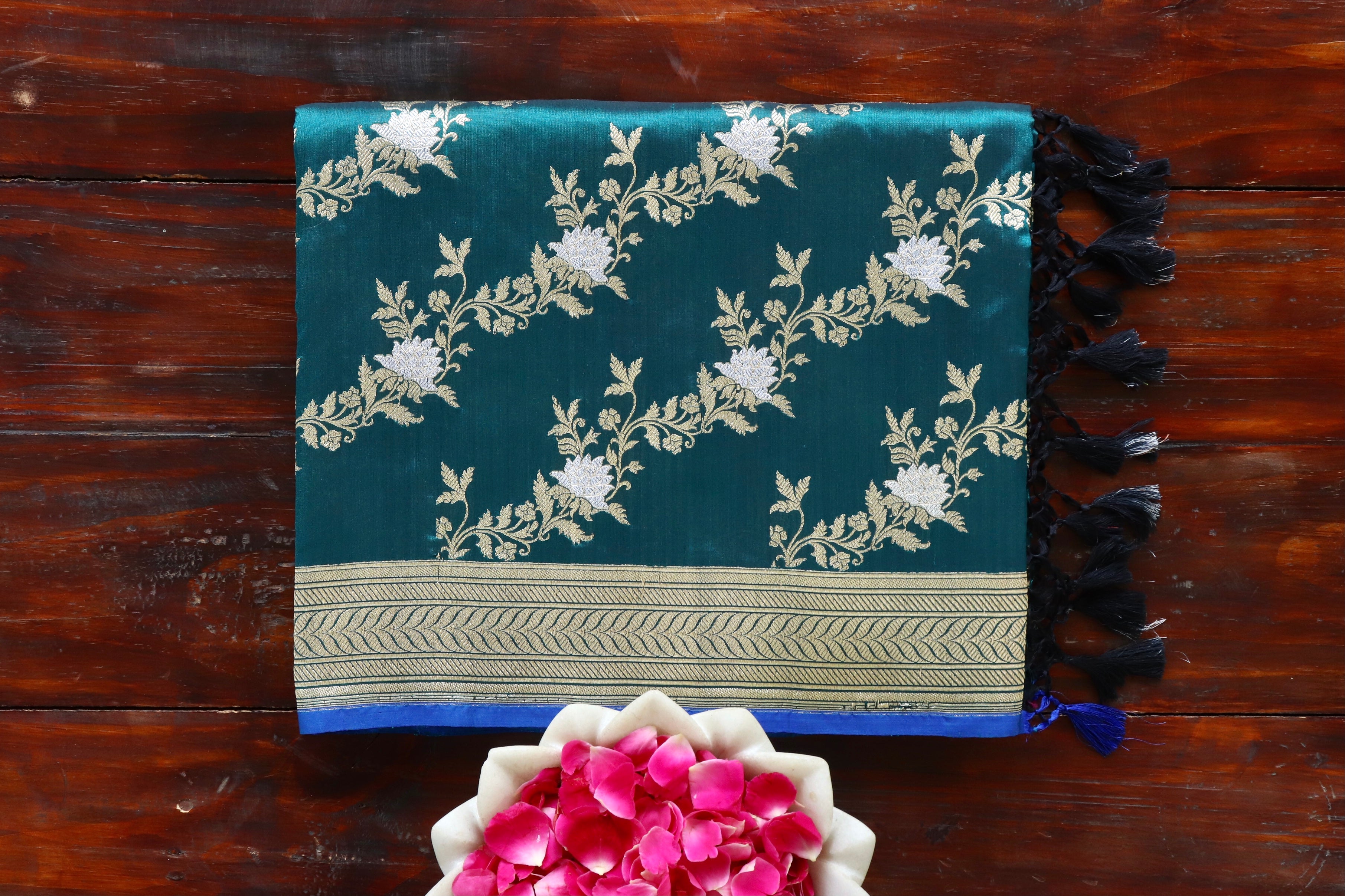 Forest Green Jamal Jangla Pure Silk Handloom Banarasi Saree