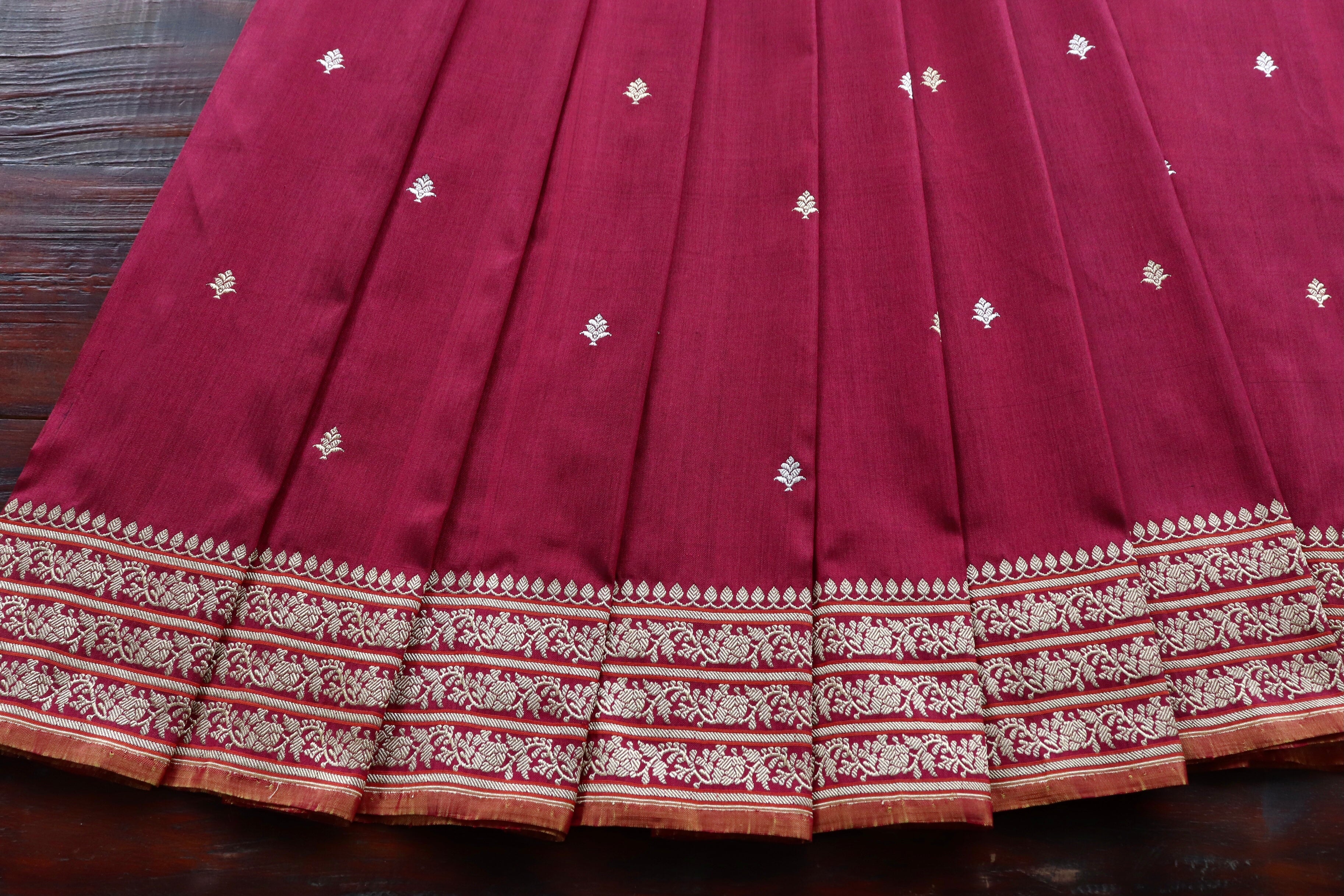 Maroon Kadhua Motif Pure Silk Handloom Banarasi Saree