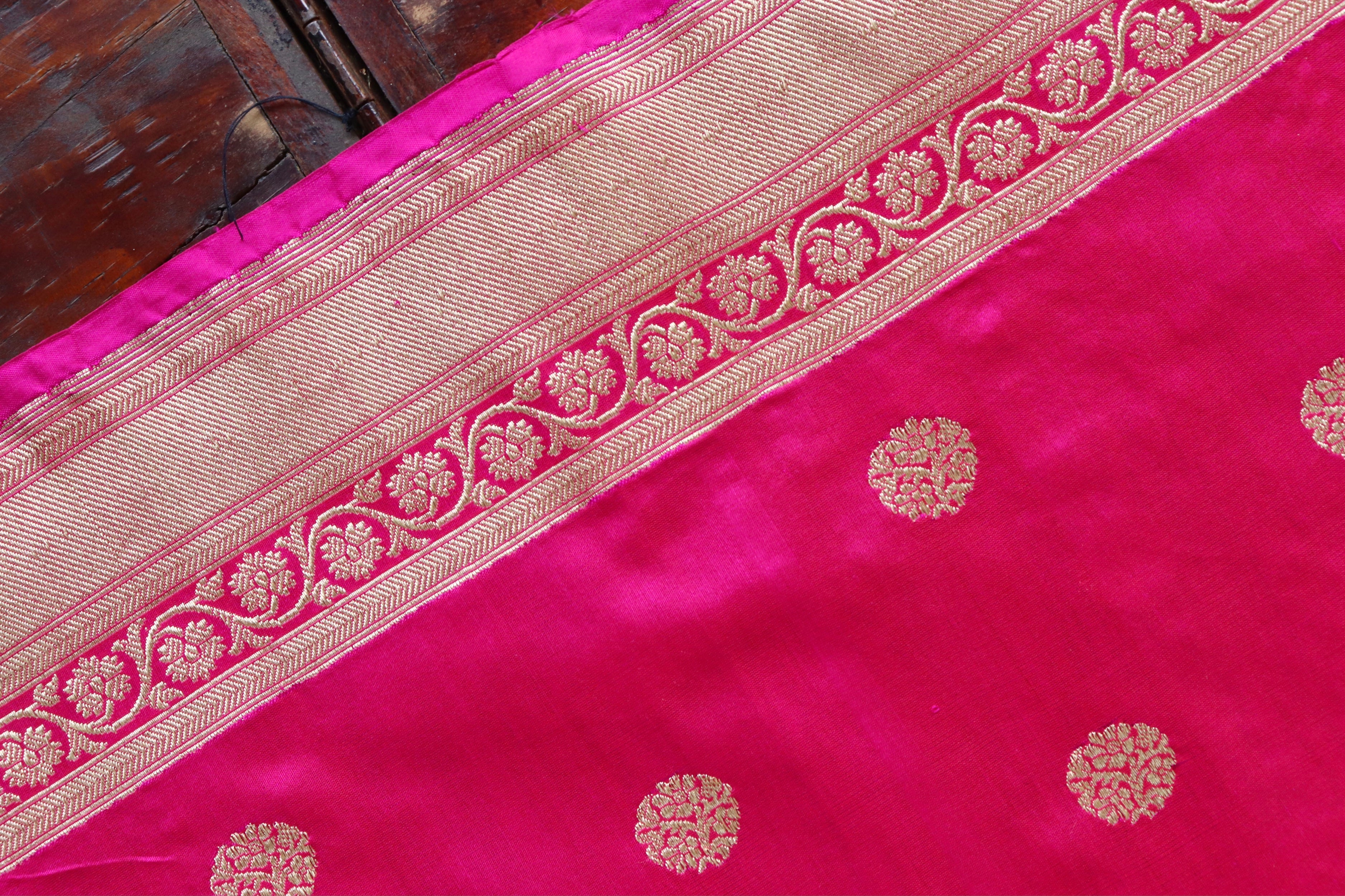 Pink Ginnie Motif Pure Silk Handloom Banarasi Saree