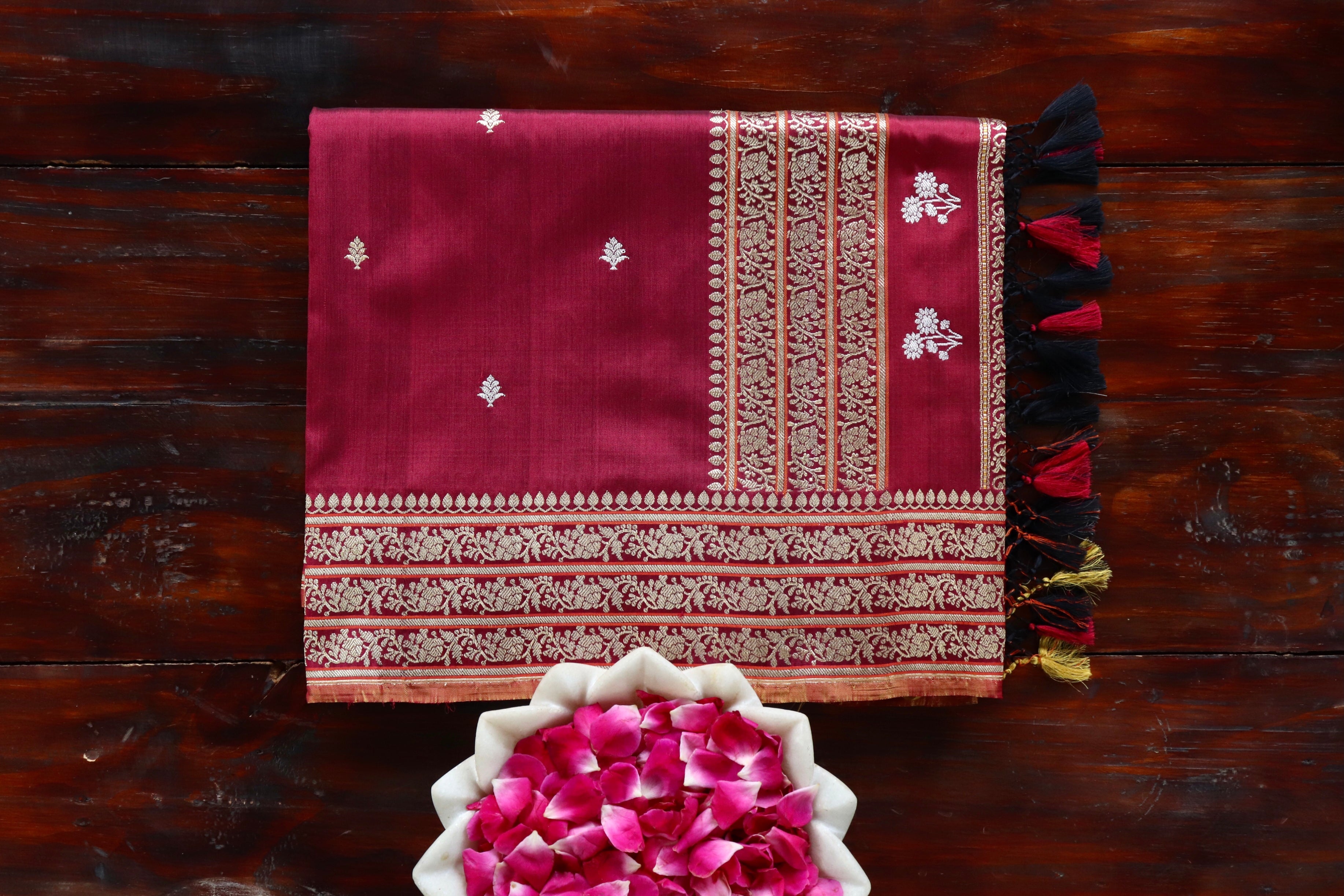 Maroon Kadhua Motif Pure Silk Handloom Banarasi Saree