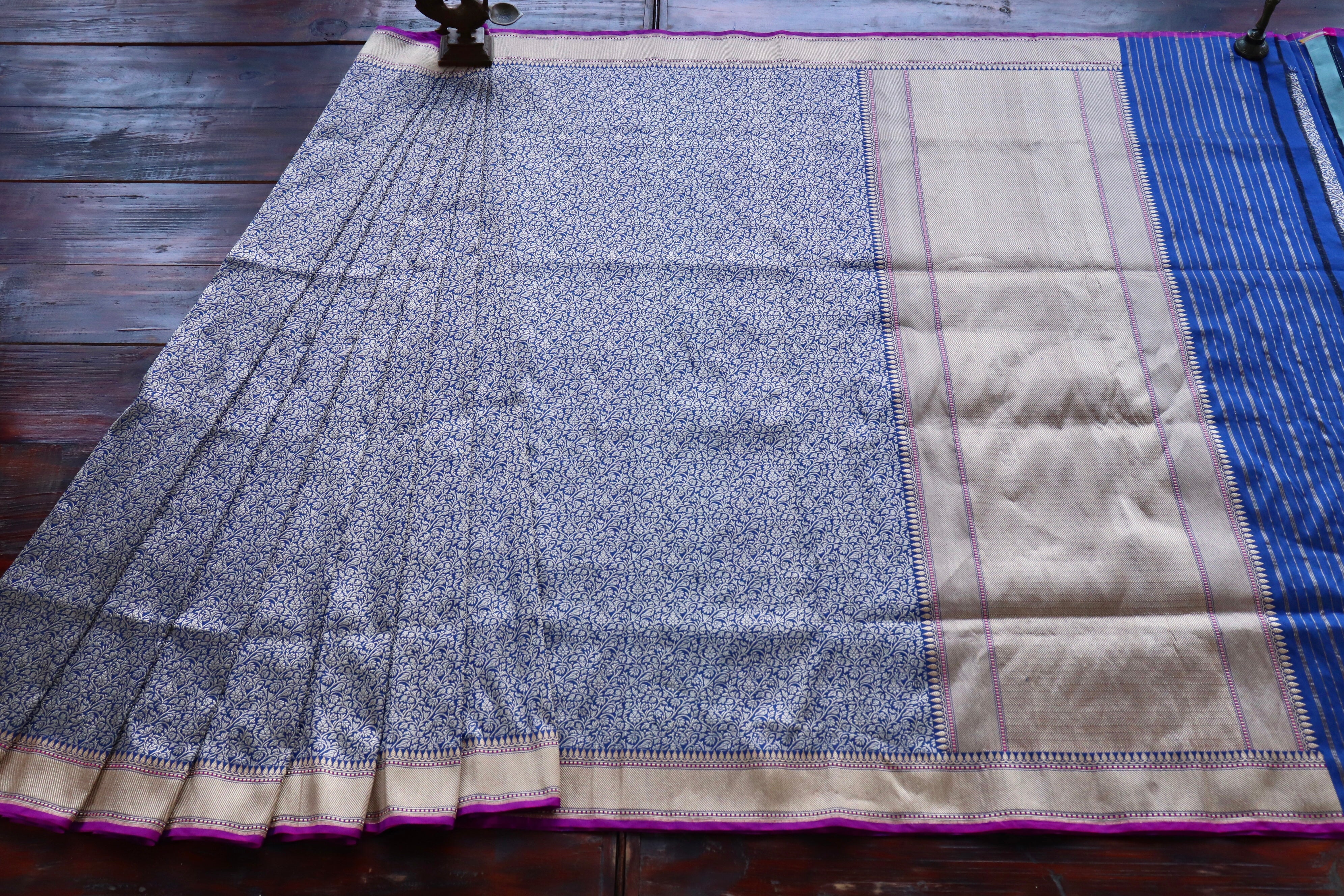 Navy Blue Handwoven Banarasi Tanchoi Silk Saree