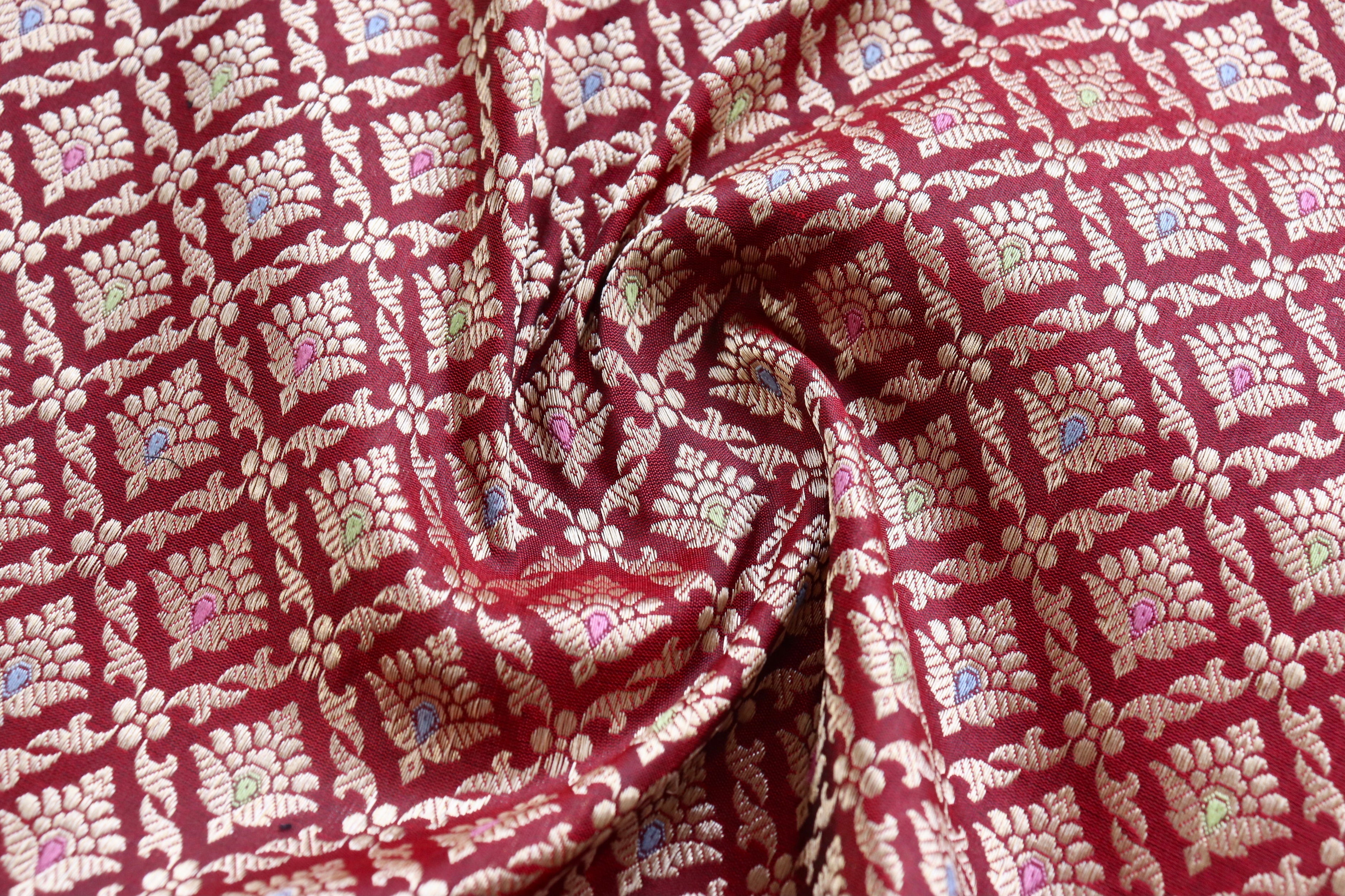 Burgundy Meenadar Handwoven Banarasi Tanchoi Silk Saree