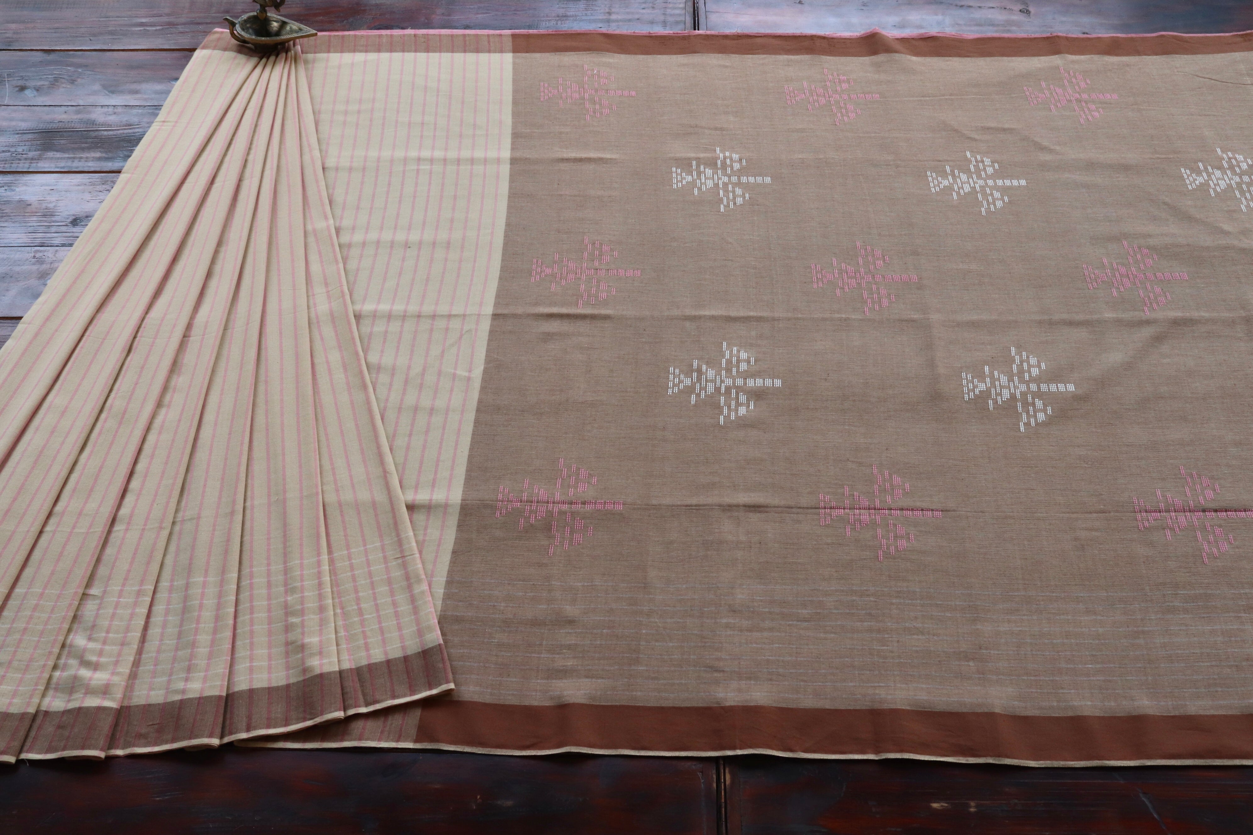 Saumya Brown Handwoven Baavanbuti Cotton saree