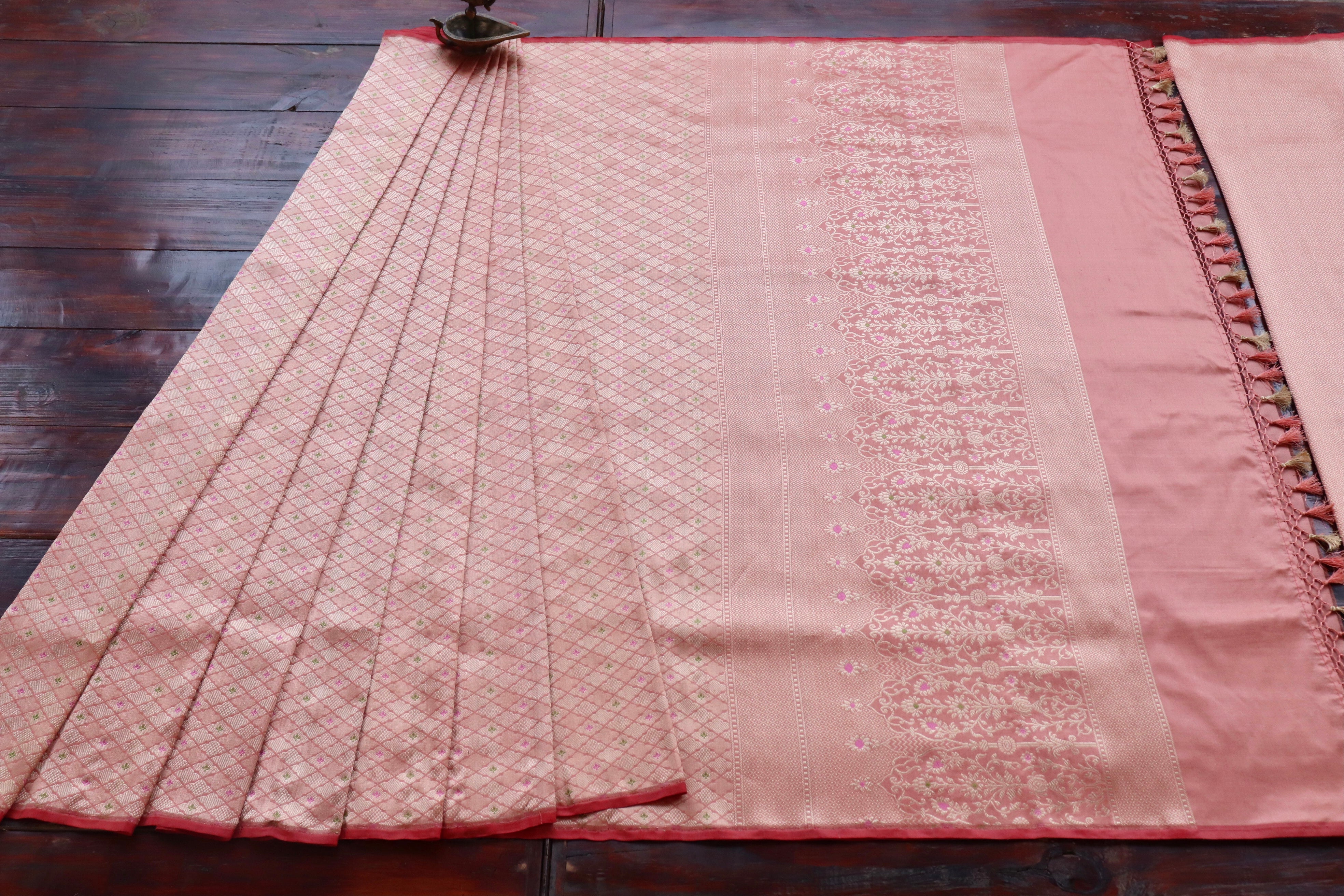 Peach Meenadar Tanchoi Pure Silk Handloom Banarasi Saree