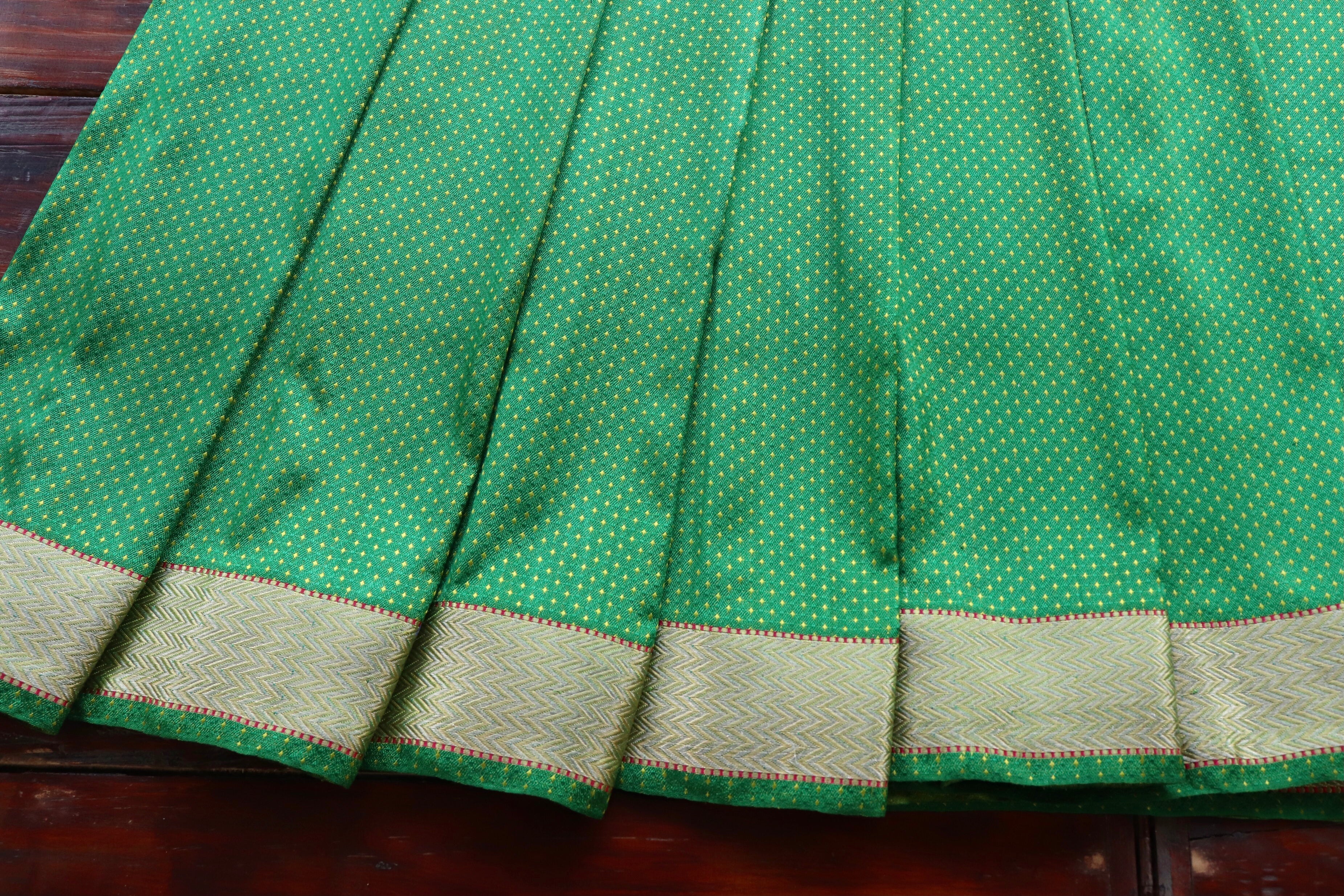 Shades Of Green Do Rukhi Resham Handwoven Banarasi Tanchoi Silk Saree