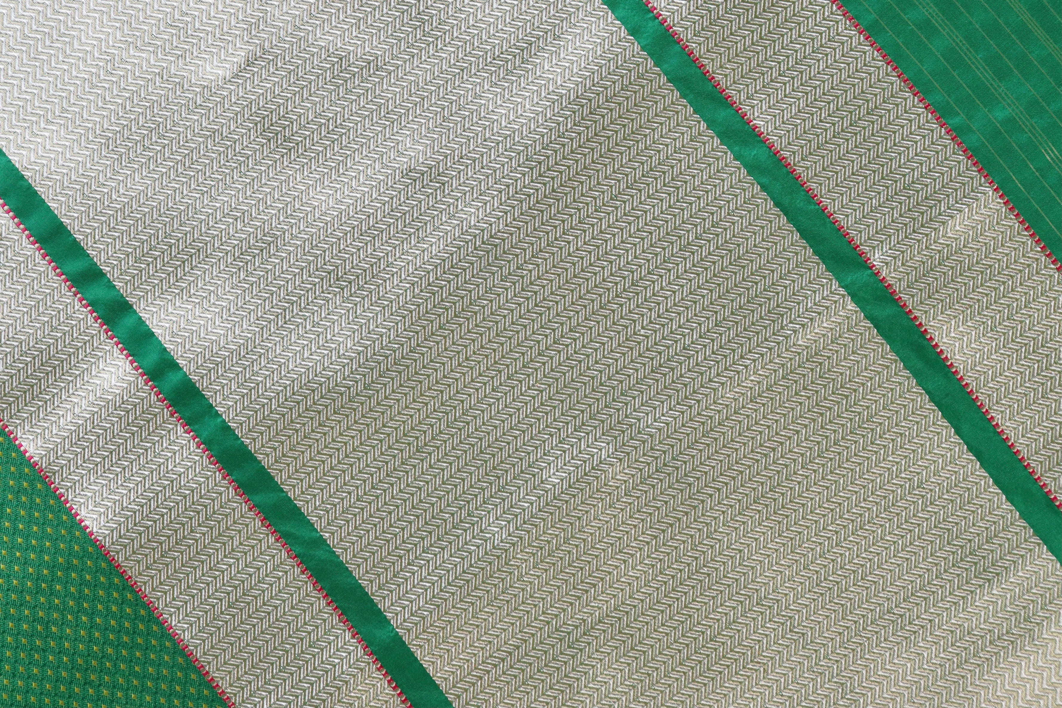 Shades Of Green Do Rukhi Resham Handwoven Banarasi Tanchoi Silk Saree