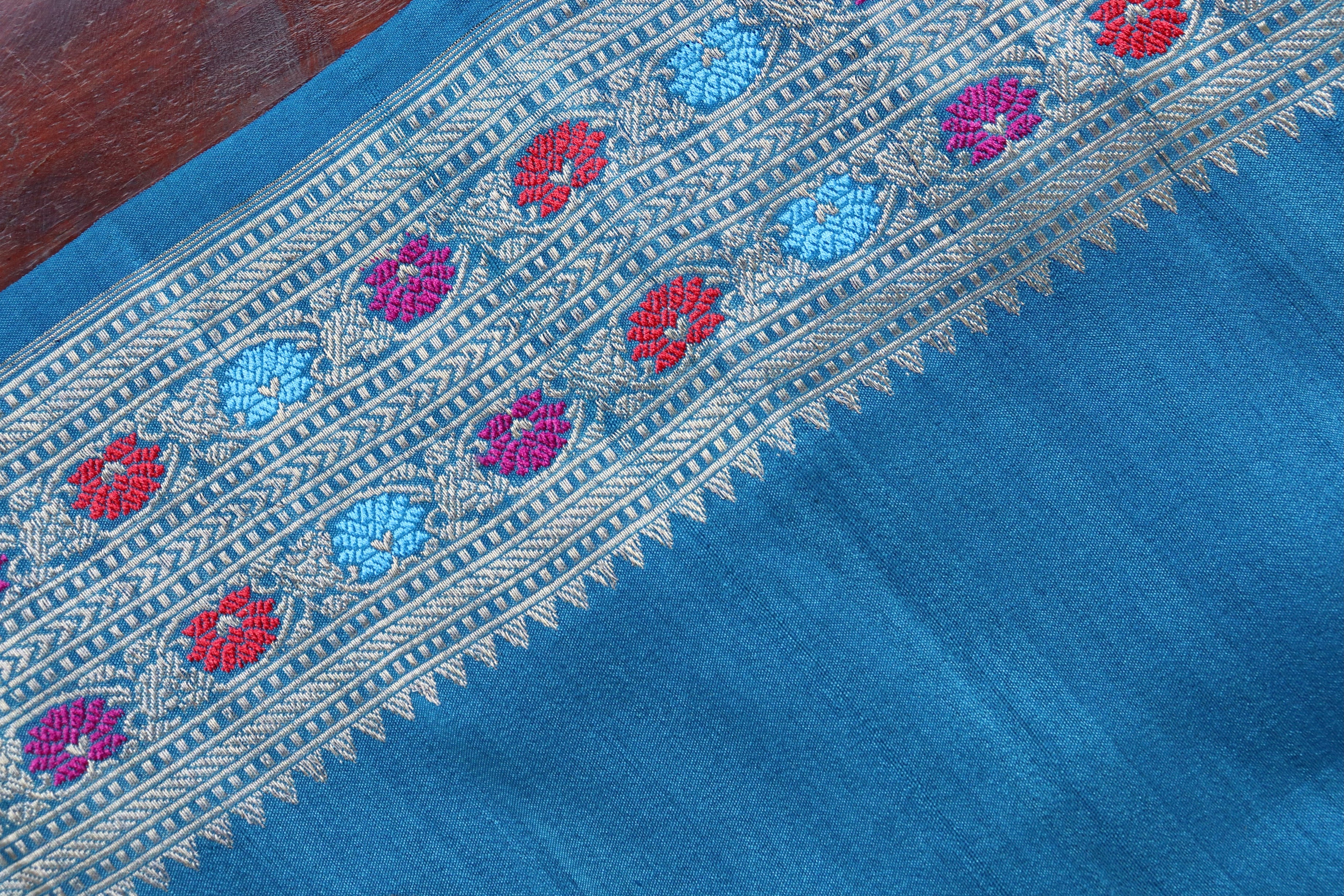 Ink Blue Guldasta Pure Tussar Silk Handloom Banarasi Saree