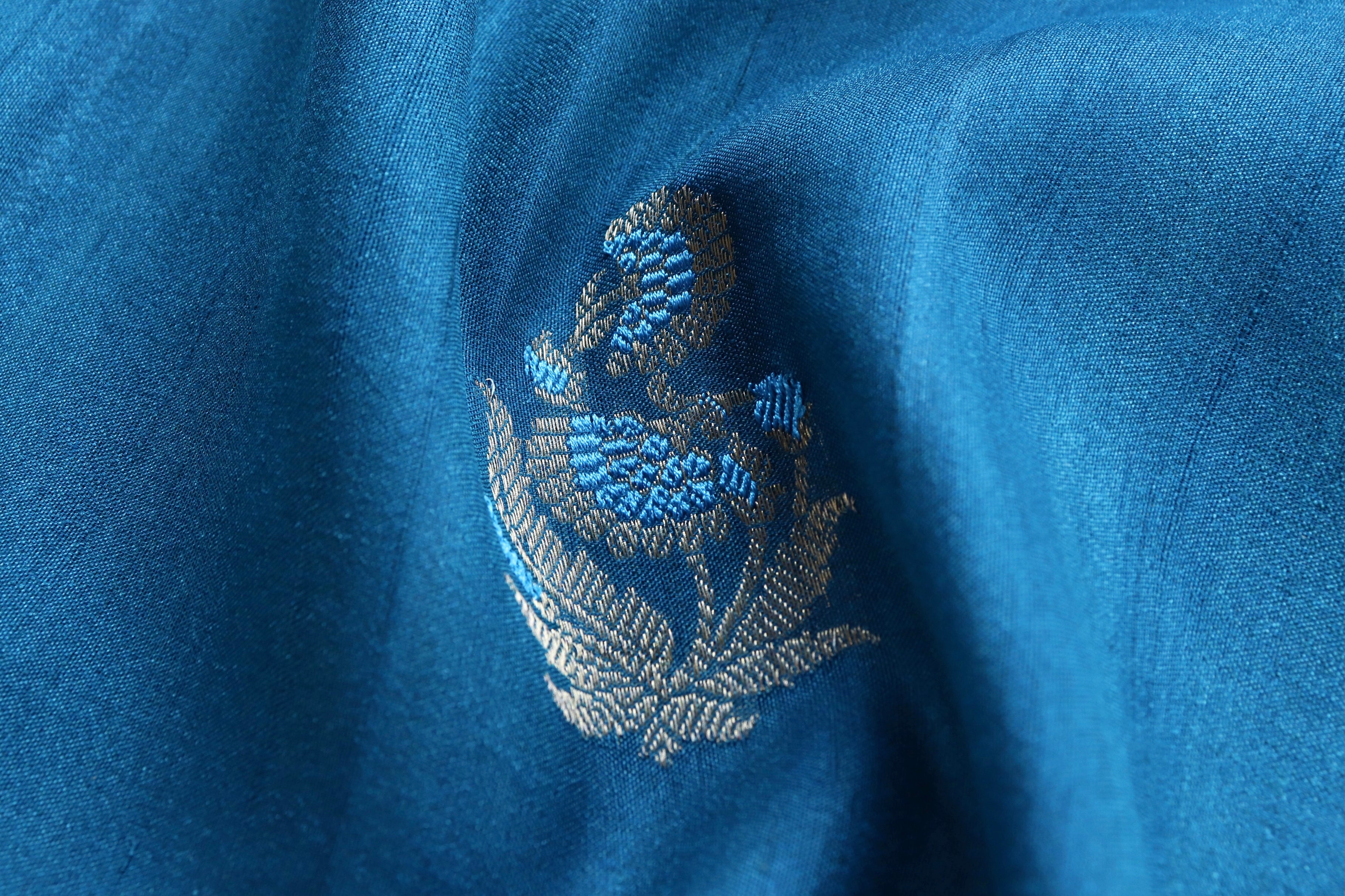 Ink Blue Guldasta Pure Tussar Silk Handloom Banarasi Saree