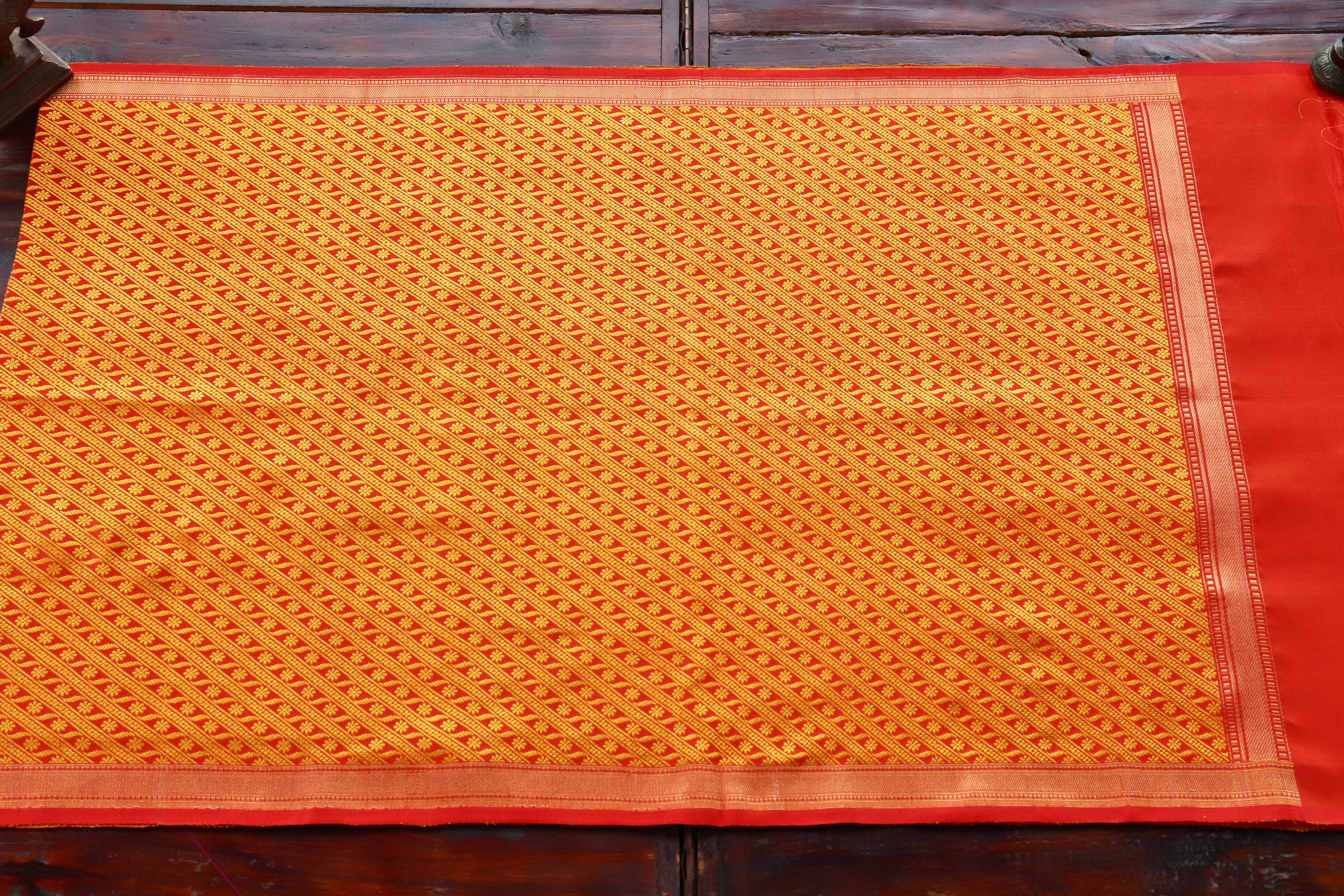 Saffron Pure Silk Handloom Banarasi Stole