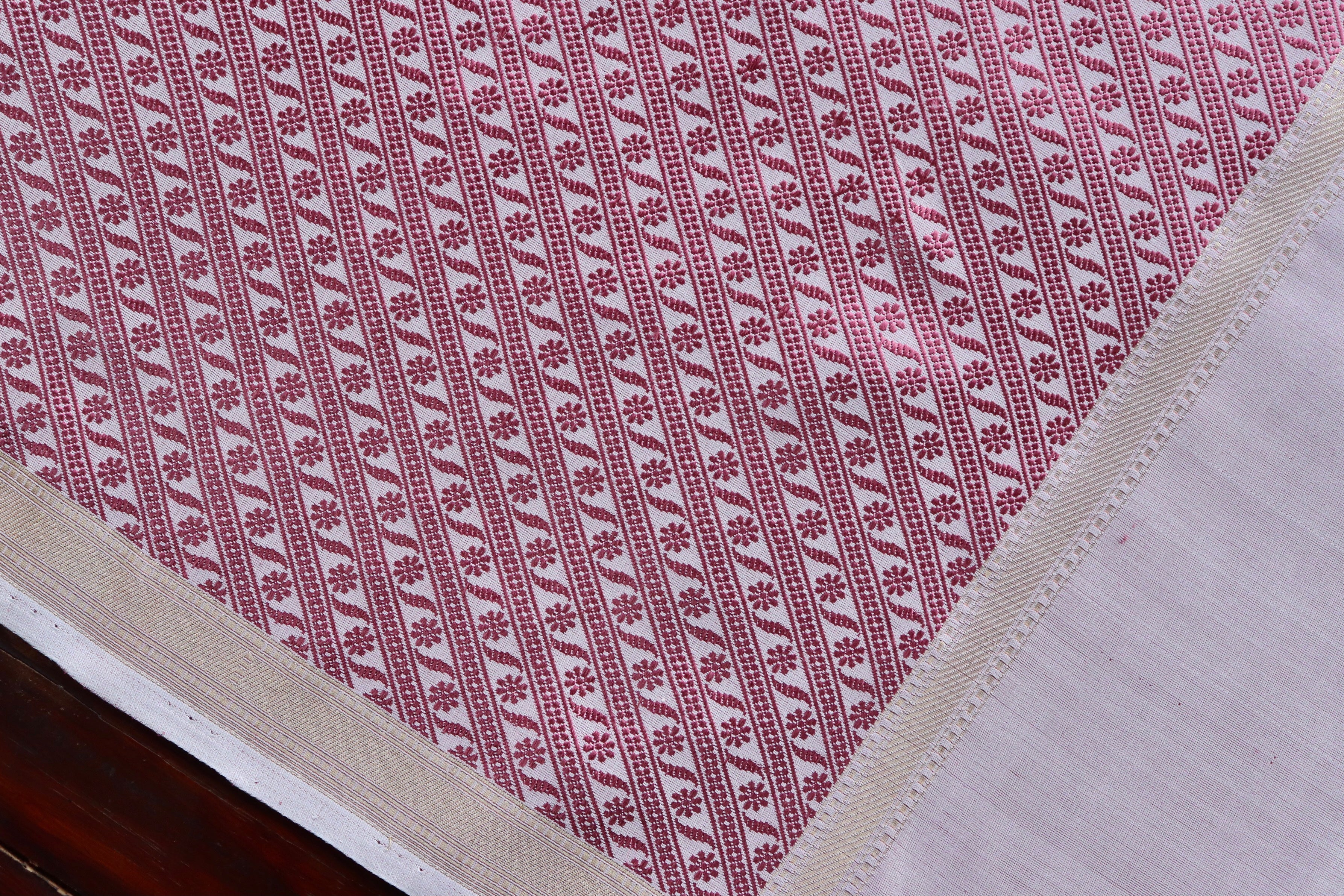 Ivory Pure Silk Handloom Banarasi Stole