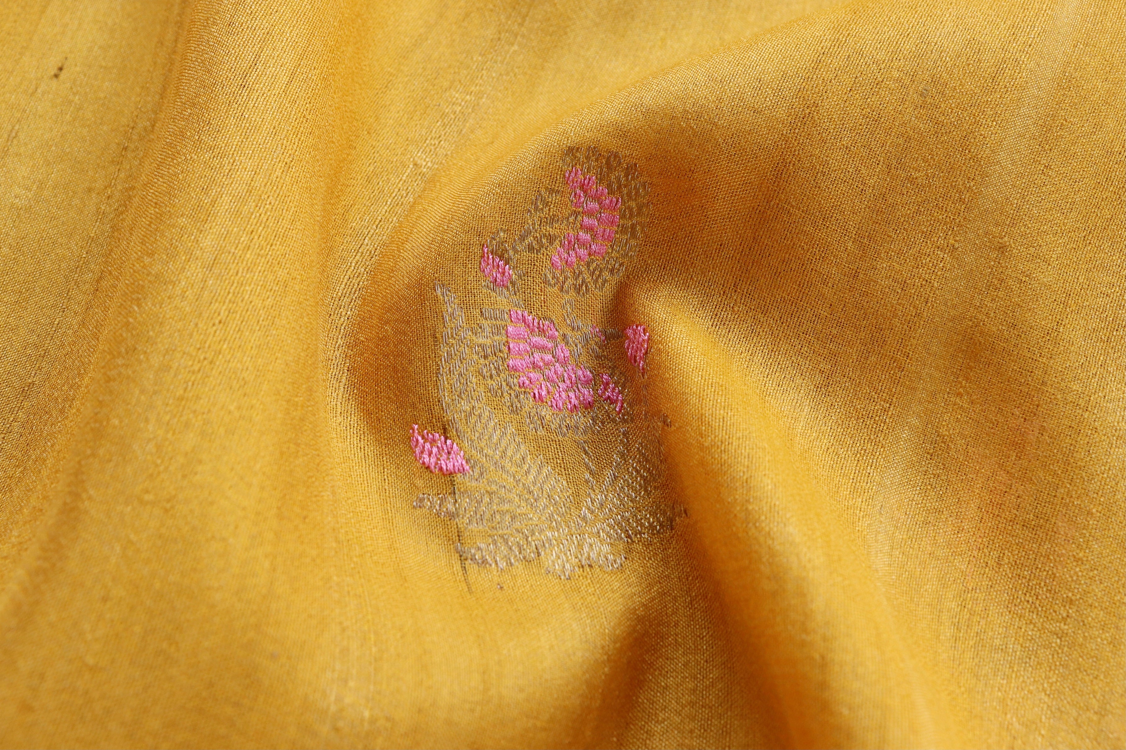 Yellow Guldasta Pure Tussar Silk Handloom Banarasi Saree