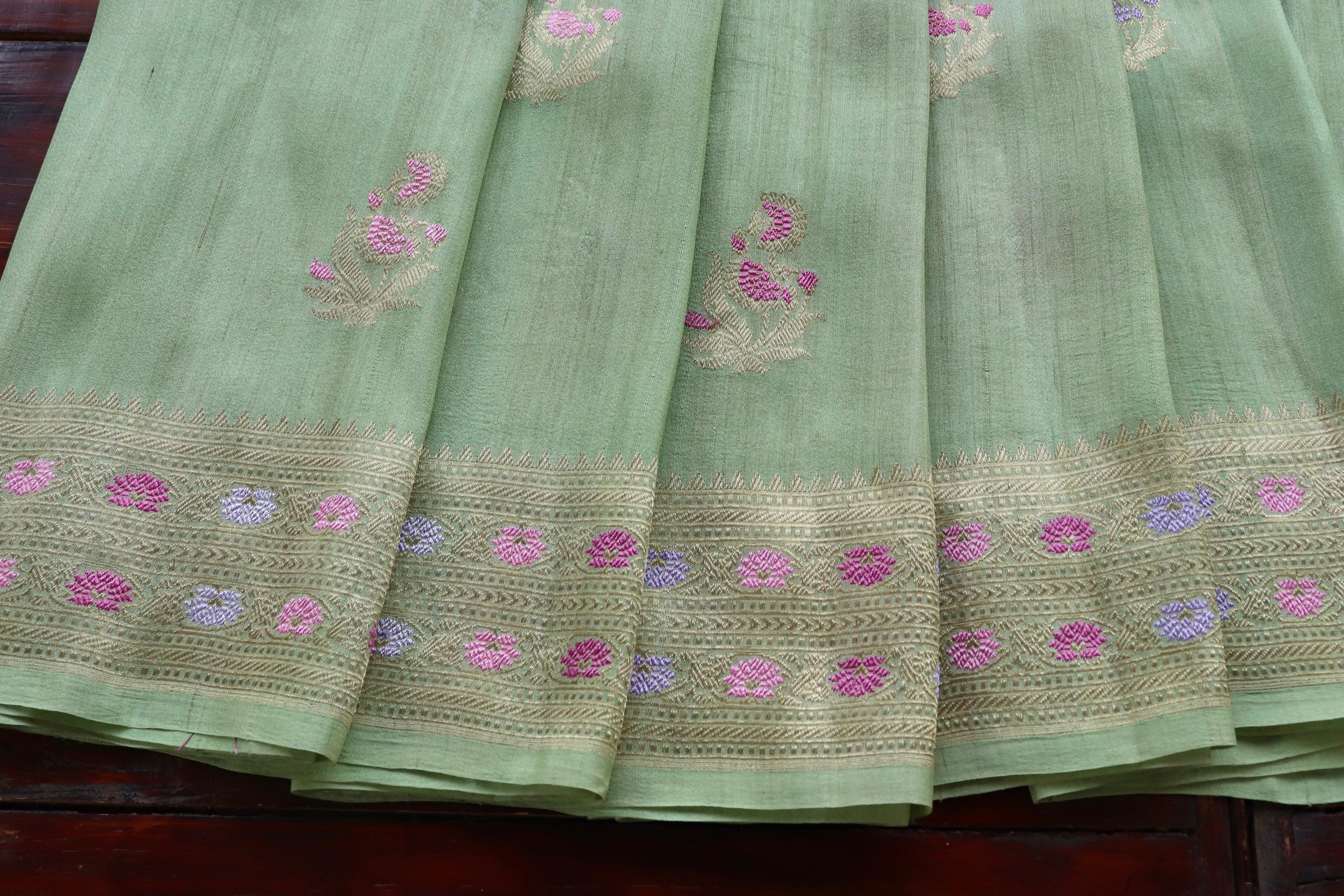 Green Guldasta Pure Tussar Silk Handloom Banarasi Saree