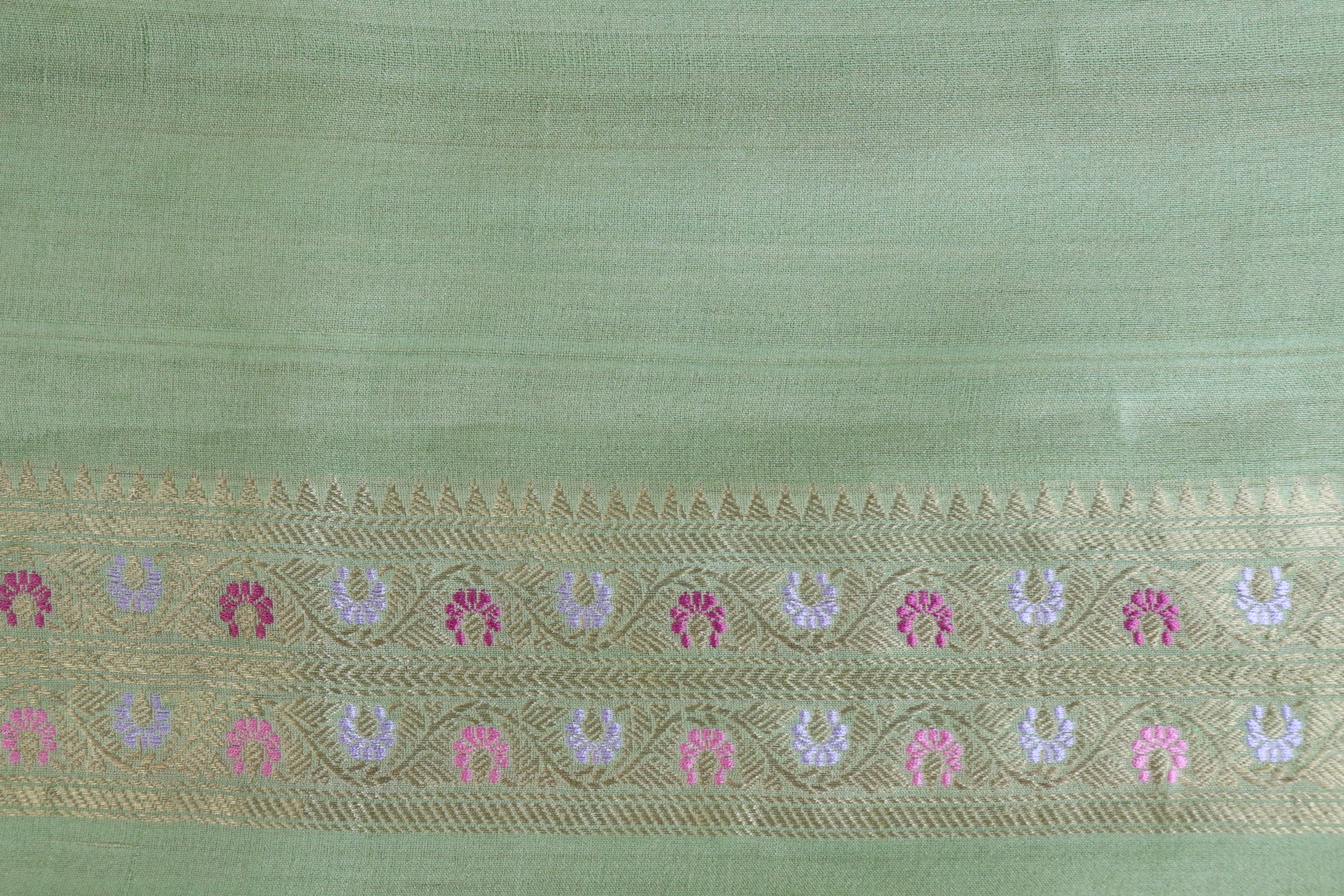 Green Guldasta Pure Tussar Silk Handloom Banarasi Saree