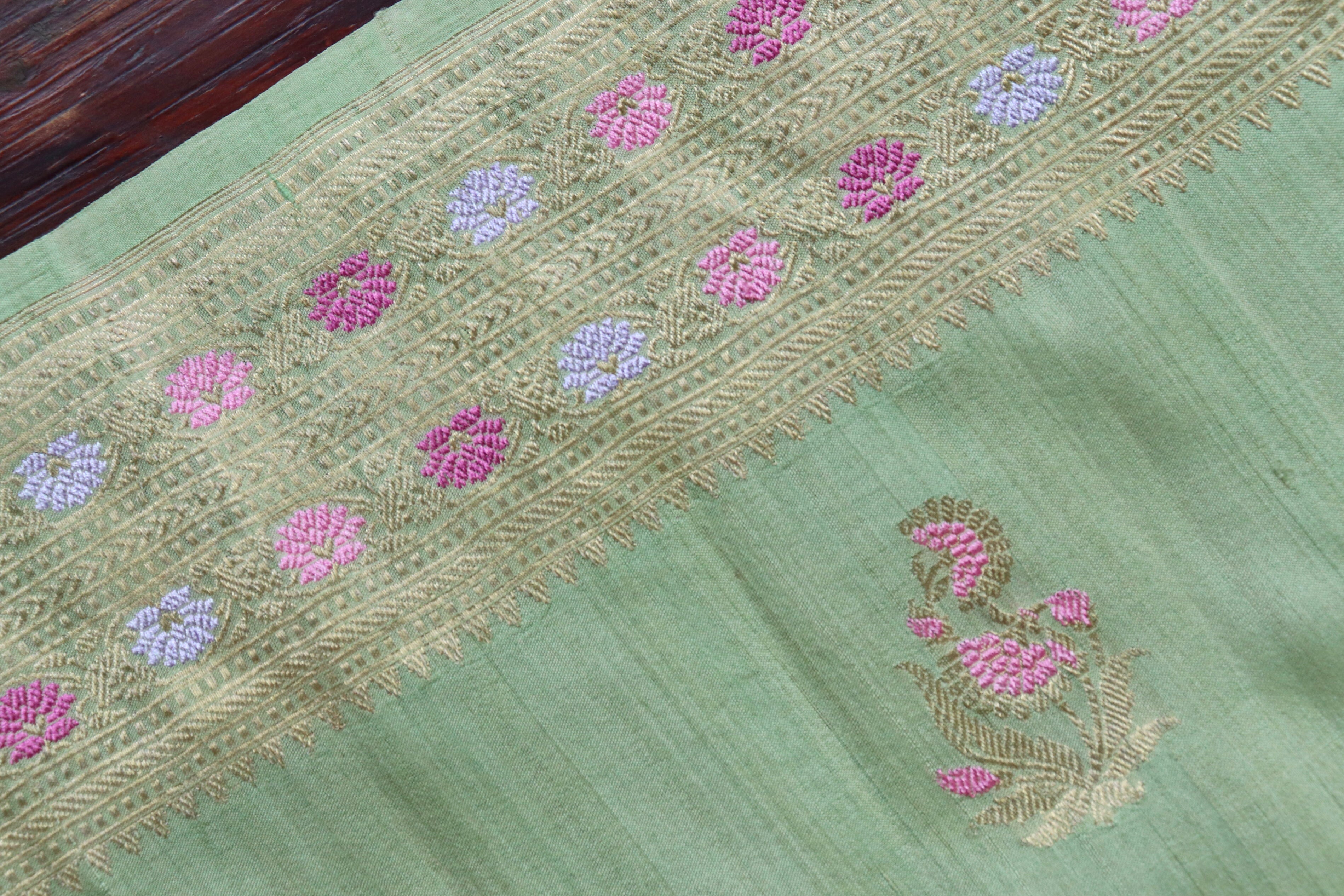 Green Guldasta Pure Tussar Silk Handloom Banarasi Saree