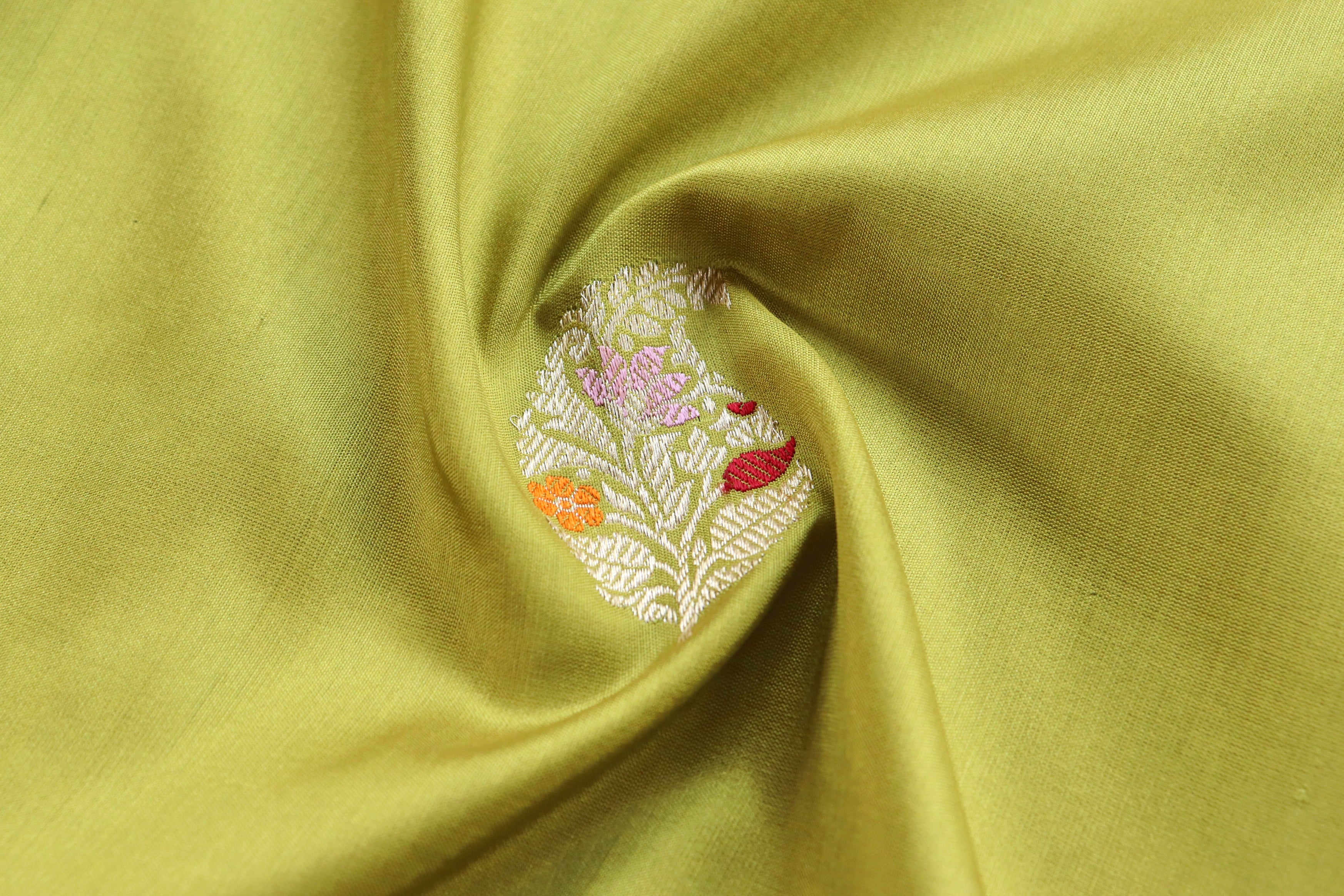 Pear Green Kairy Pure Silk Handloom Banarasi Saree