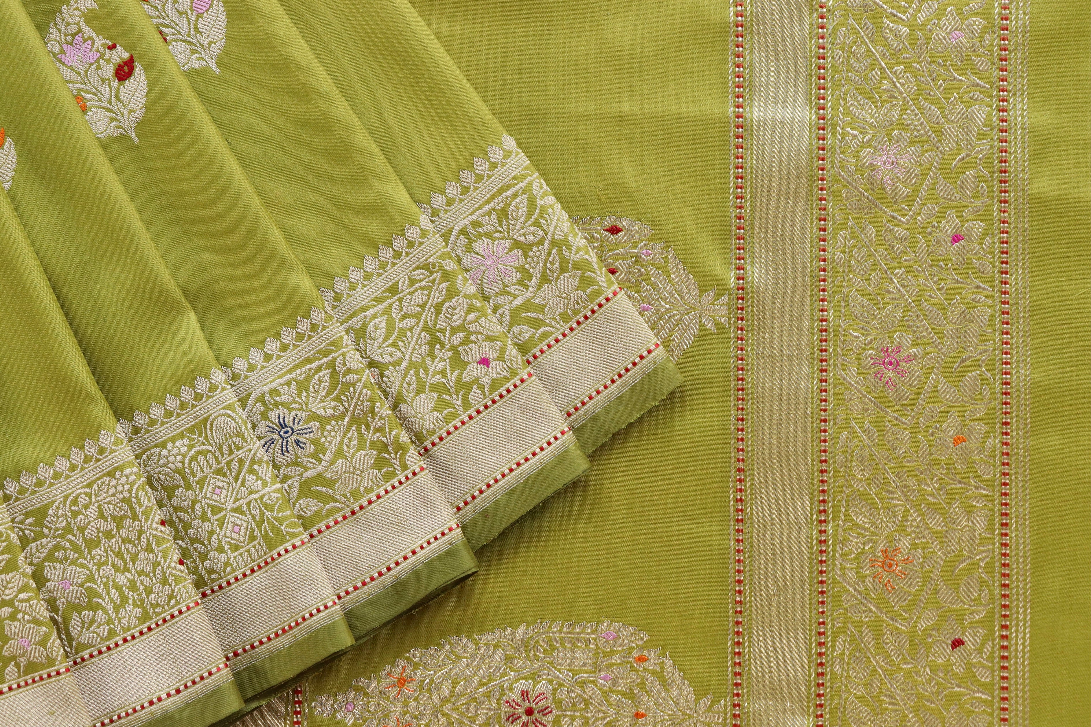 Pear Green Kairy Pure Silk Handloom Banarasi Saree