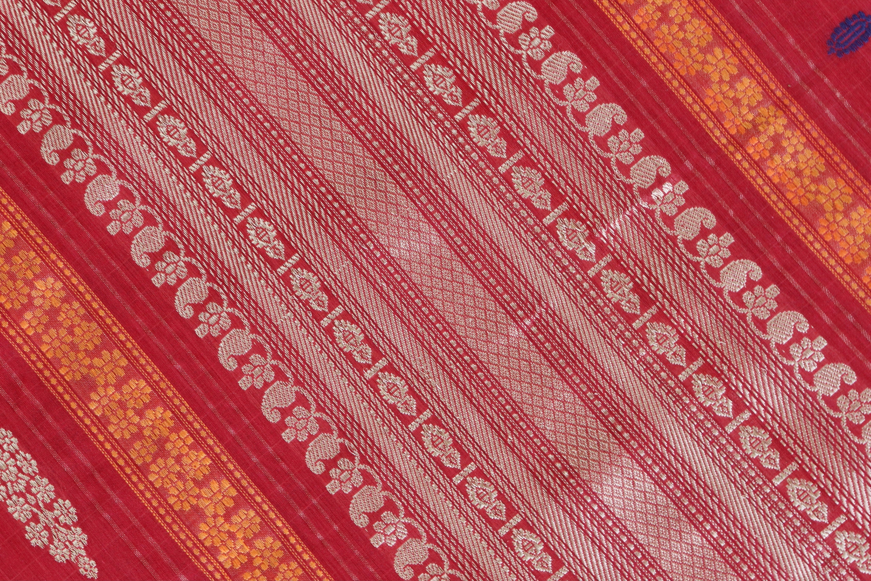 Red Charkhana Cotton Handloom Saree