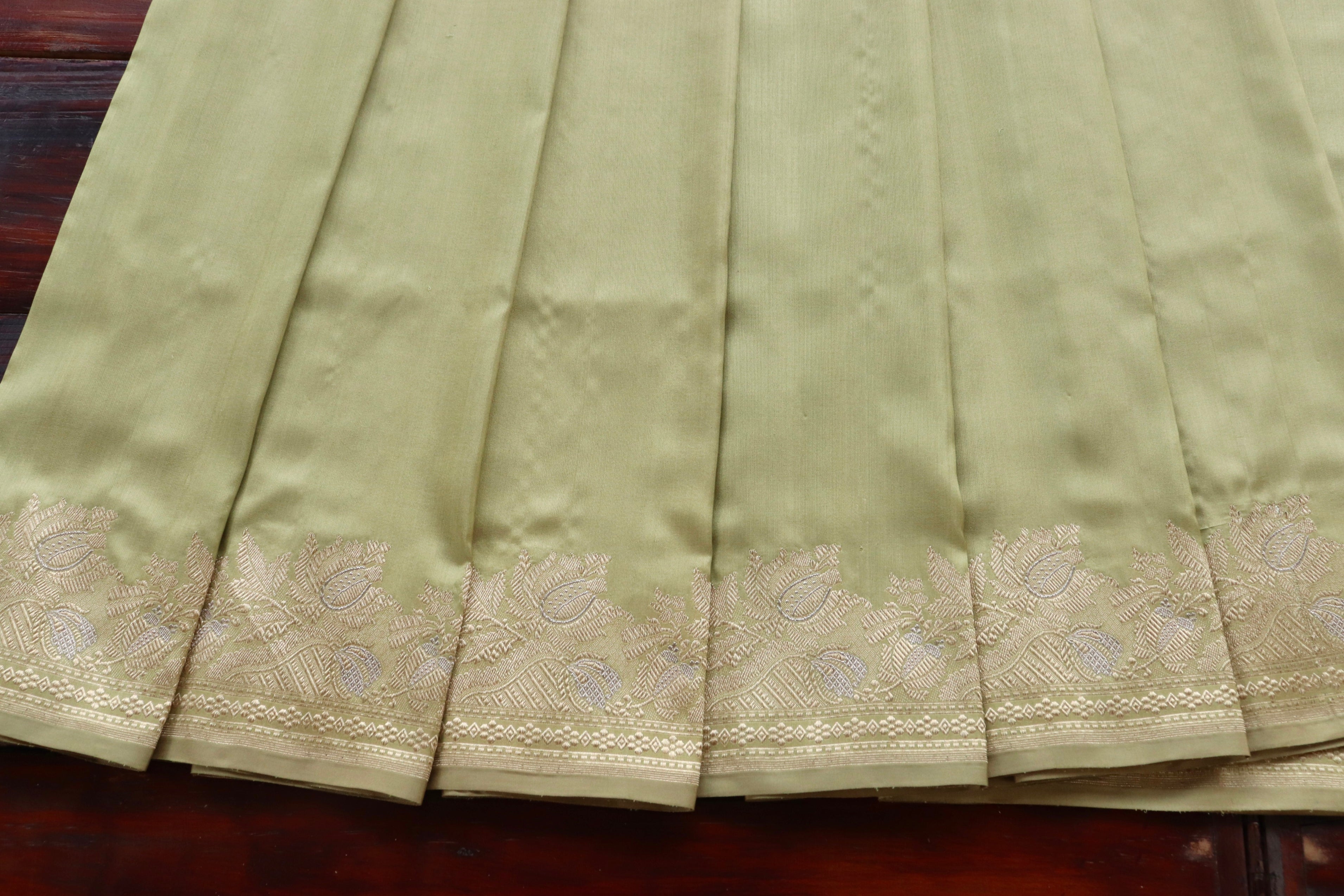 Olive Katan Silk  Handloom Banarasi Saree