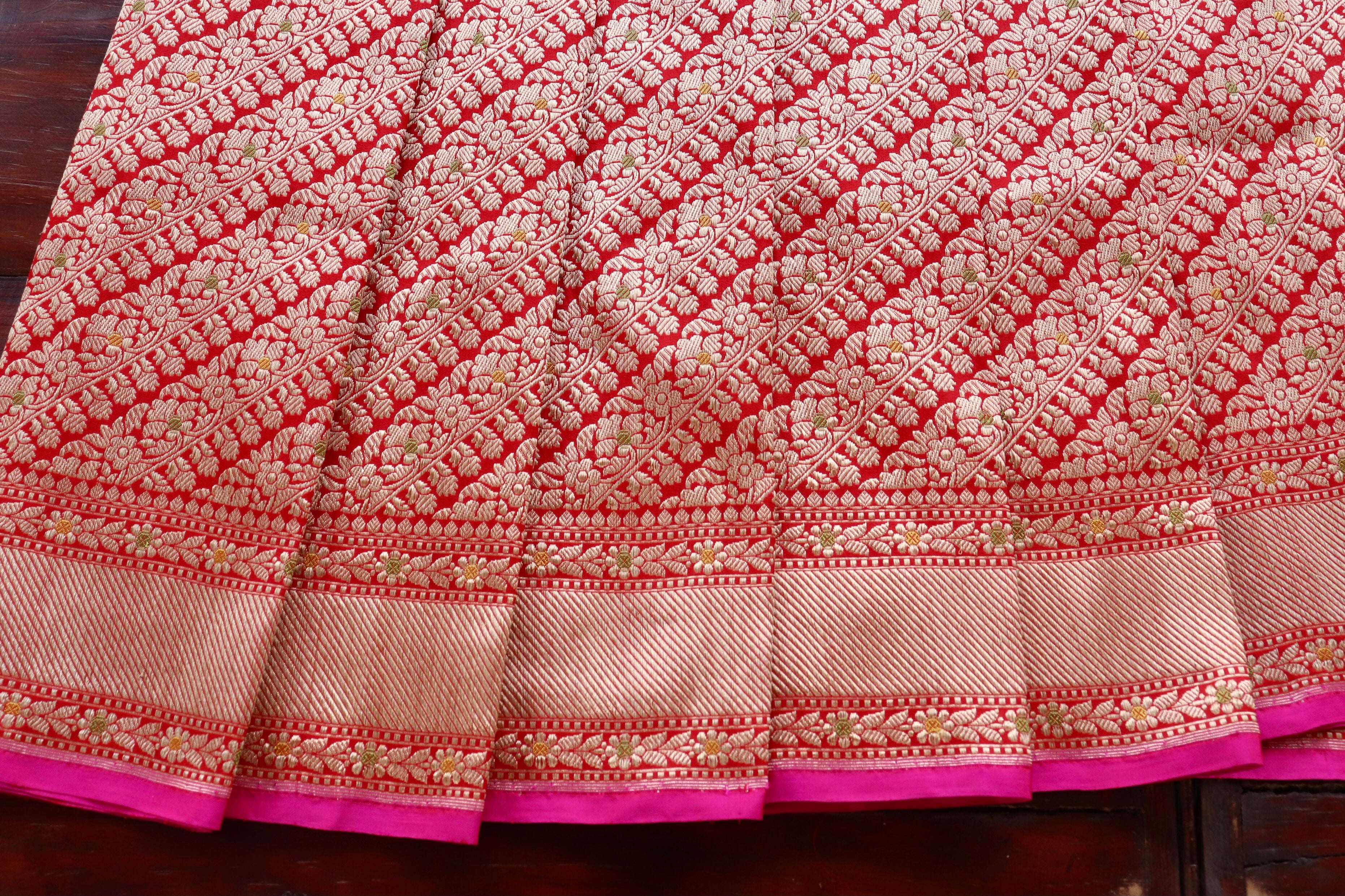Red Meenadar Adda Tanchoi Pure Silk Handloom Banarasi Saree